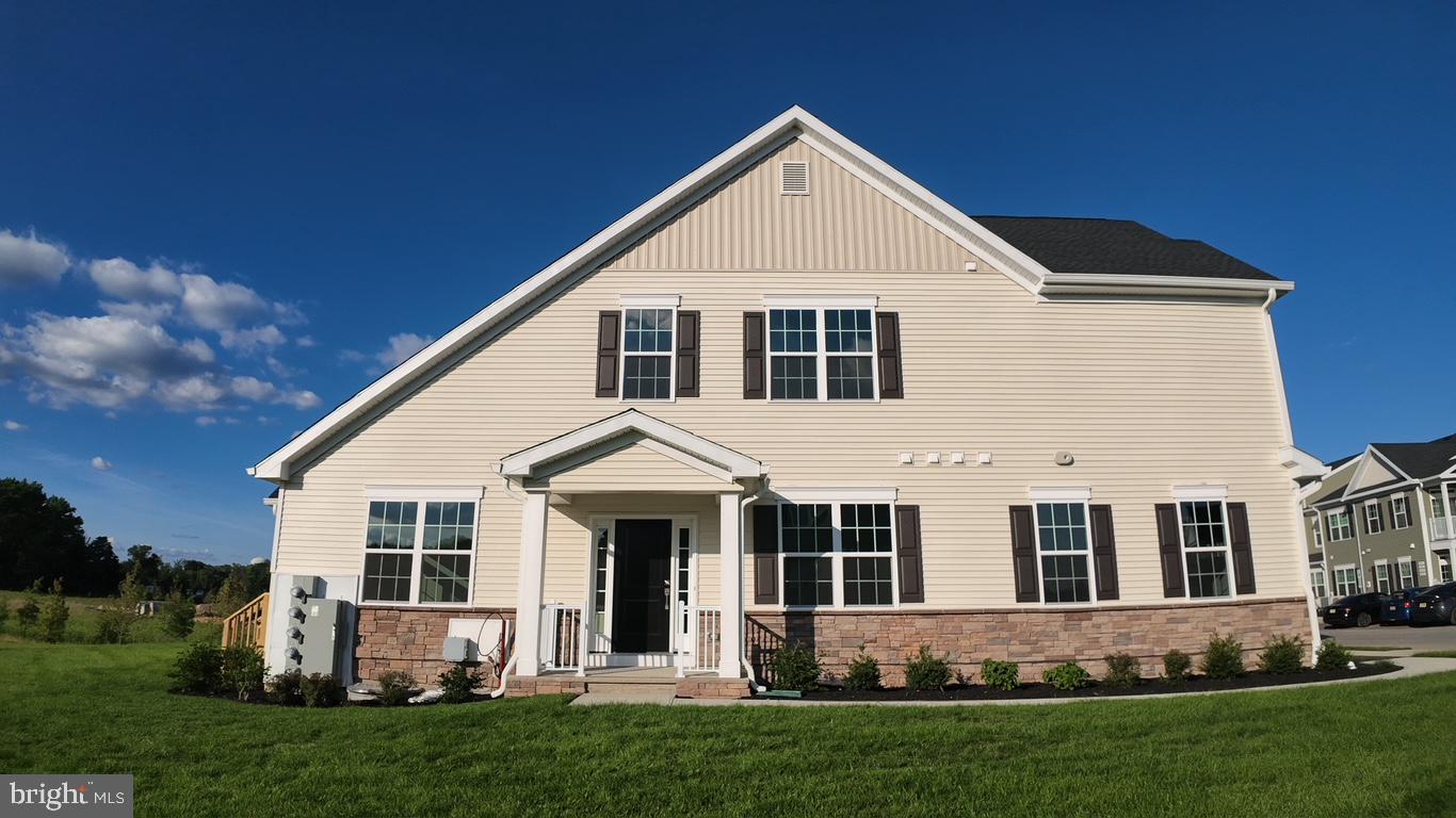 1404 JUSTIN DRIVE