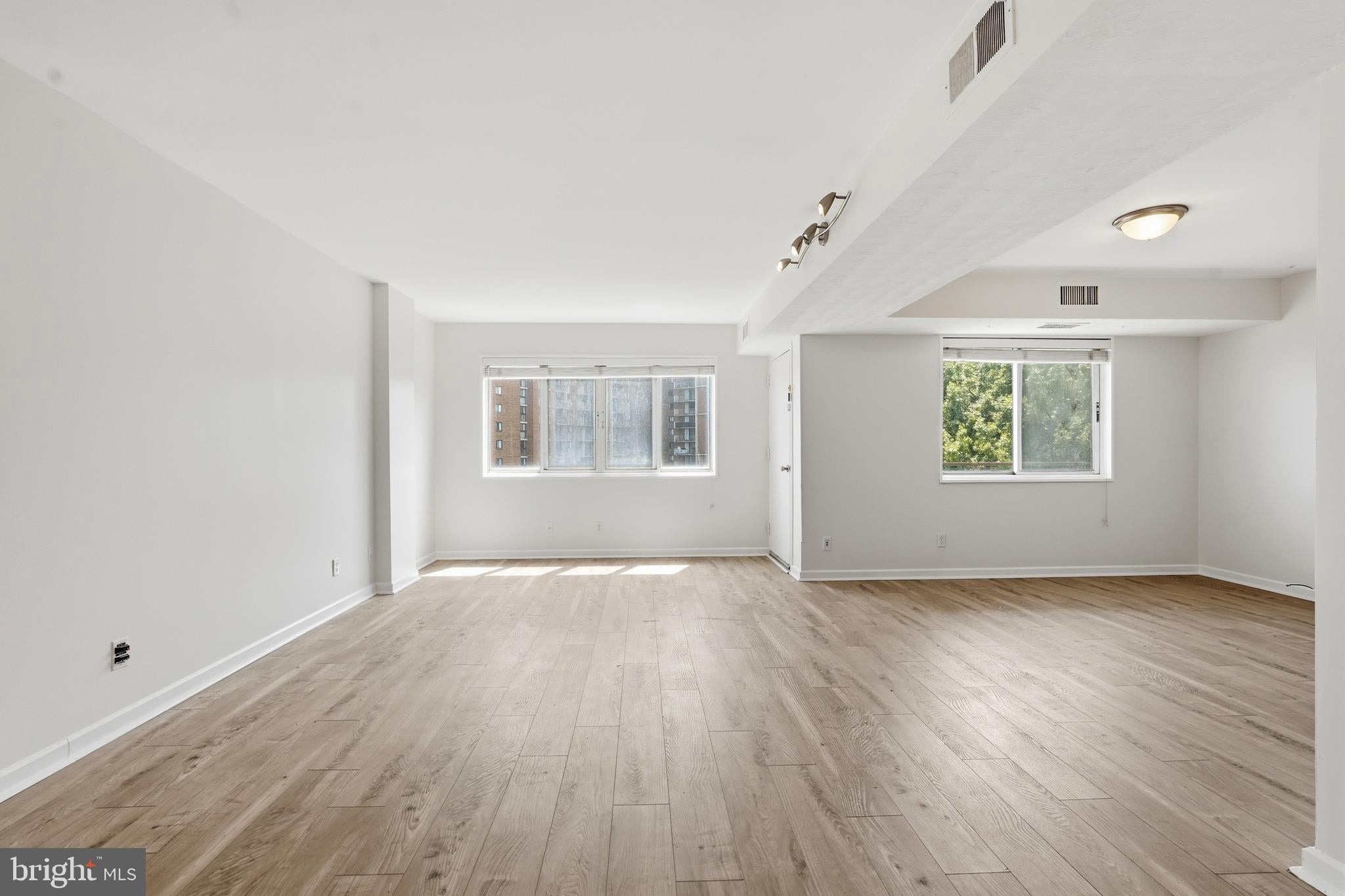 5340 HOLMES RUN PARKWAY 704