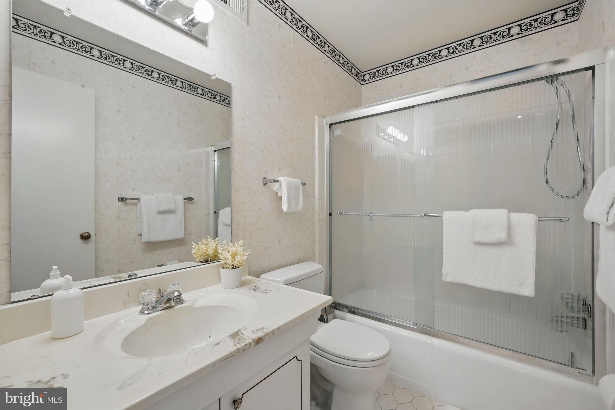 STONELEIGH - Residential