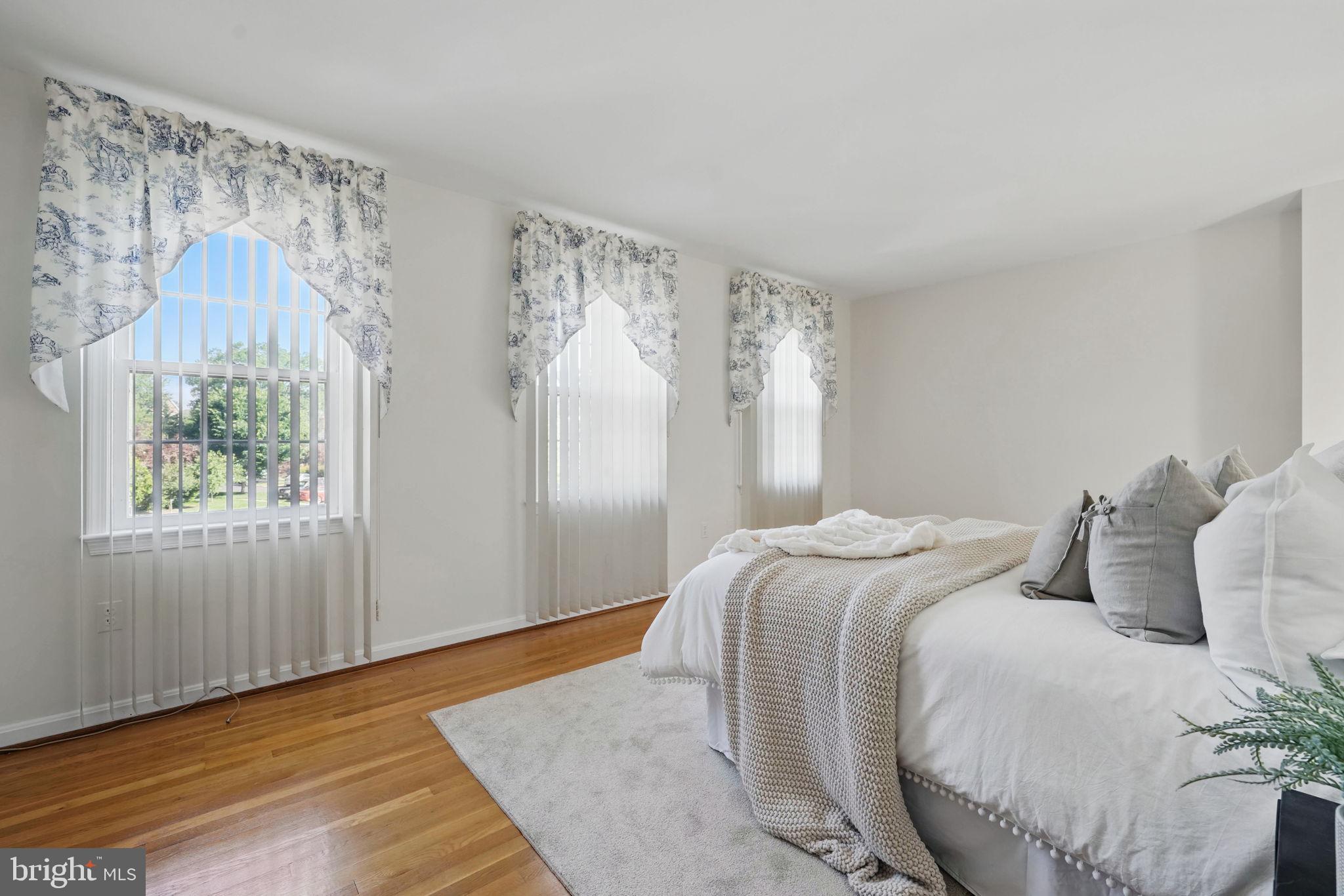 STONELEIGH - Residential