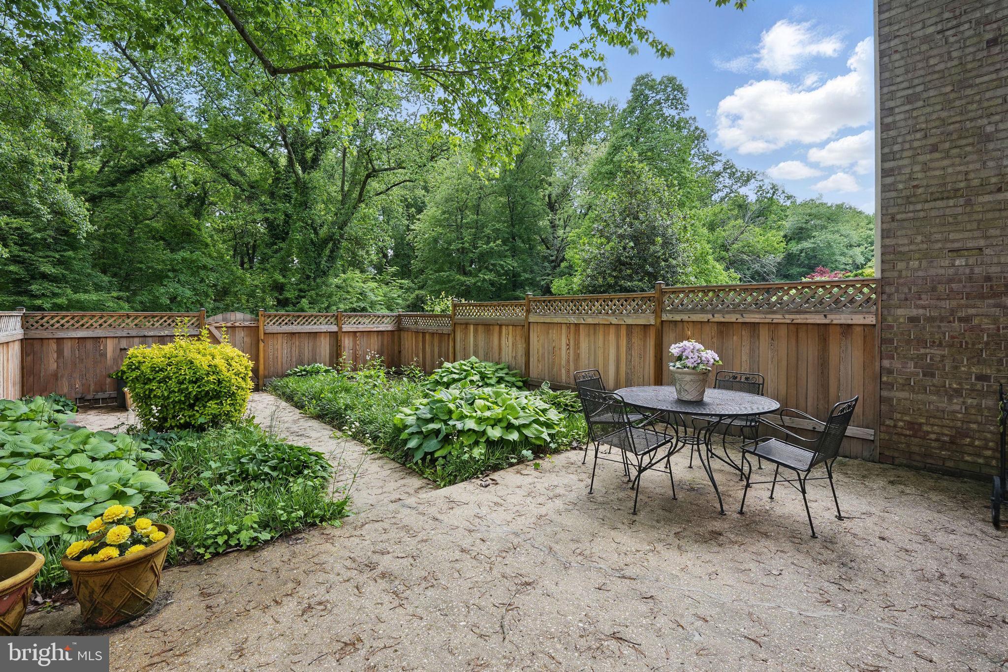 STONELEIGH - Residential