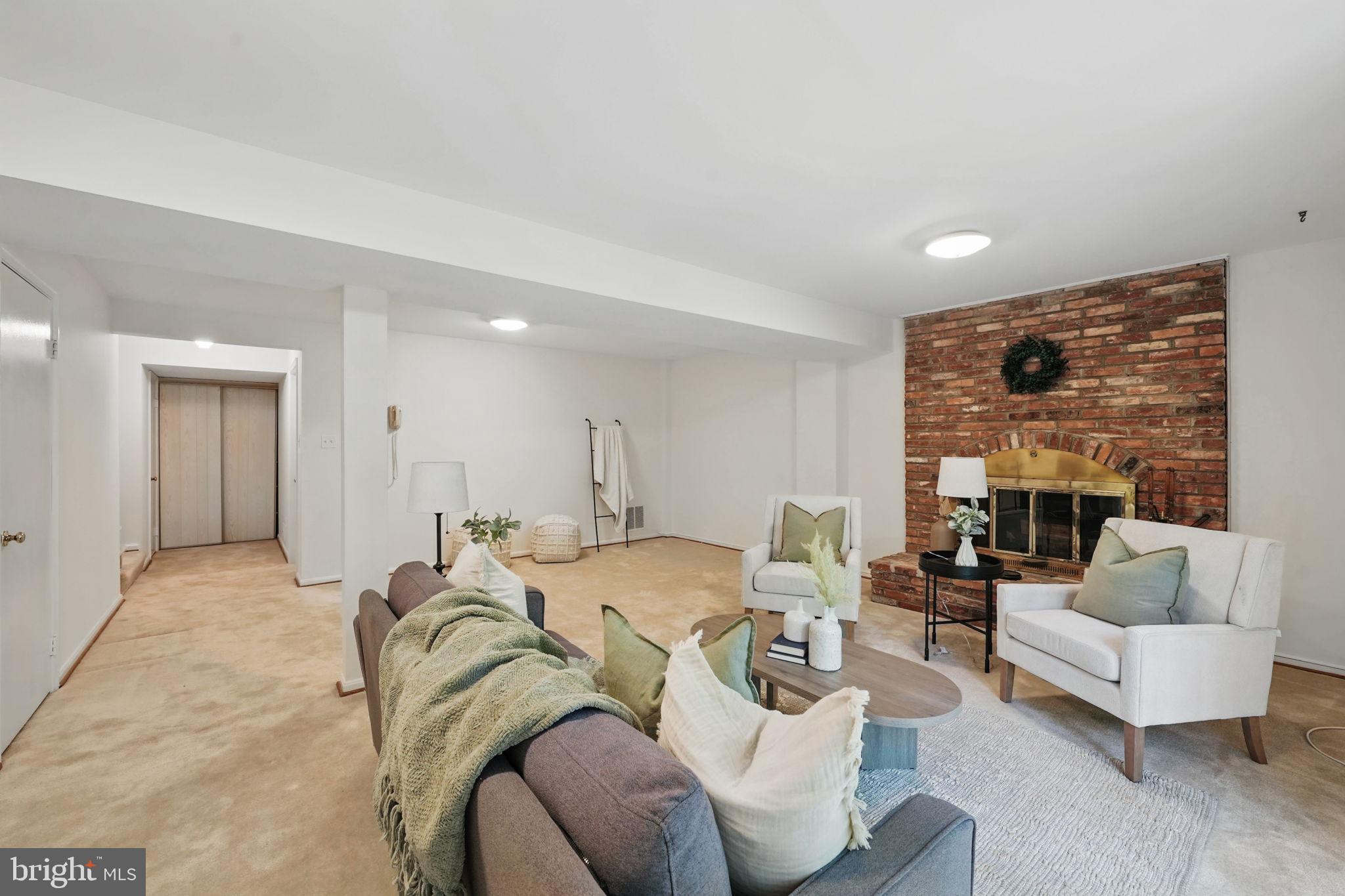 STONELEIGH - Residential