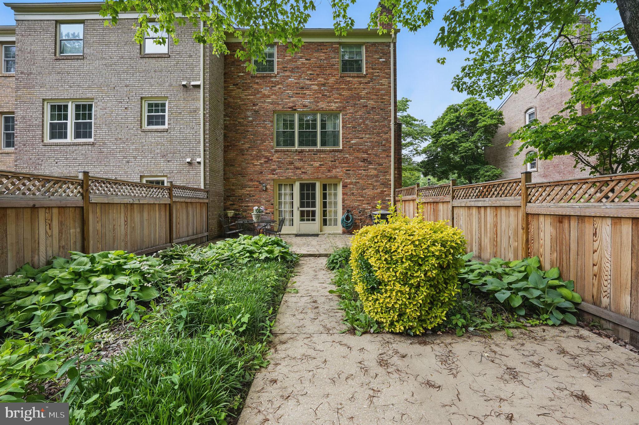 STONELEIGH - Residential