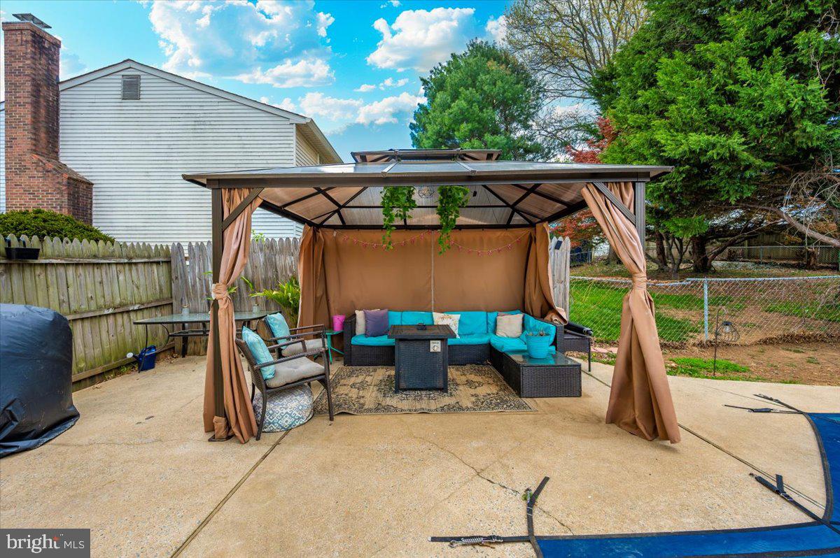 BRUNSWICK - Residential