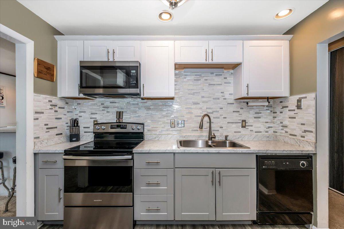 BRUNSWICK - Residential