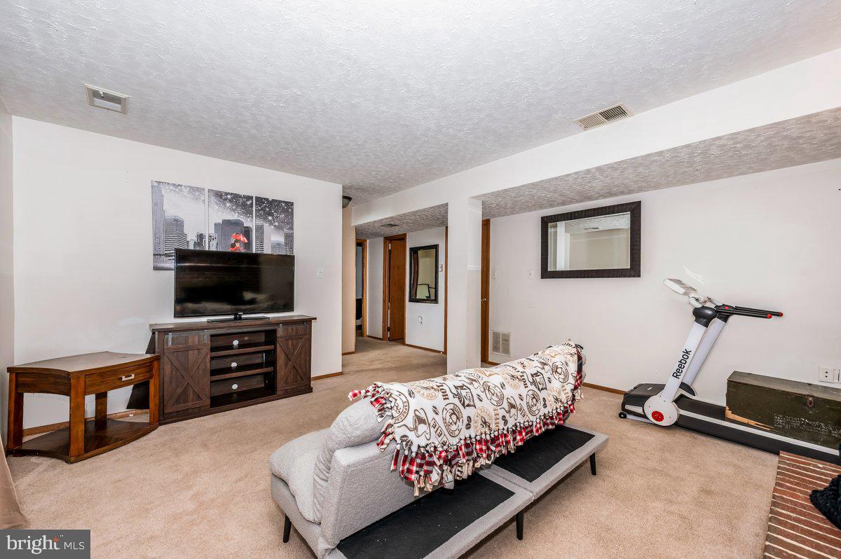 BRUNSWICK - Residential