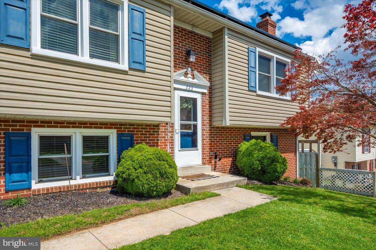 BRUNSWICK - Residential