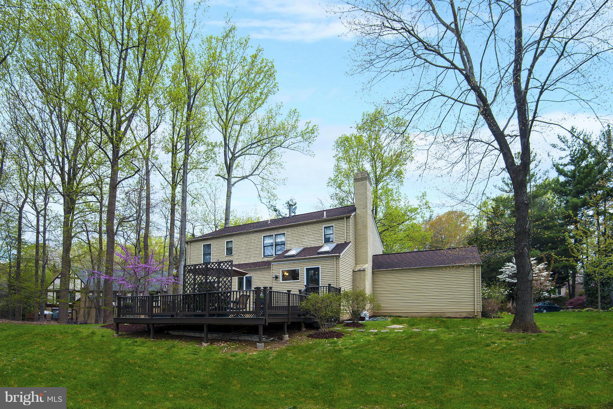 POTOMAC OUTSIDE - Residential