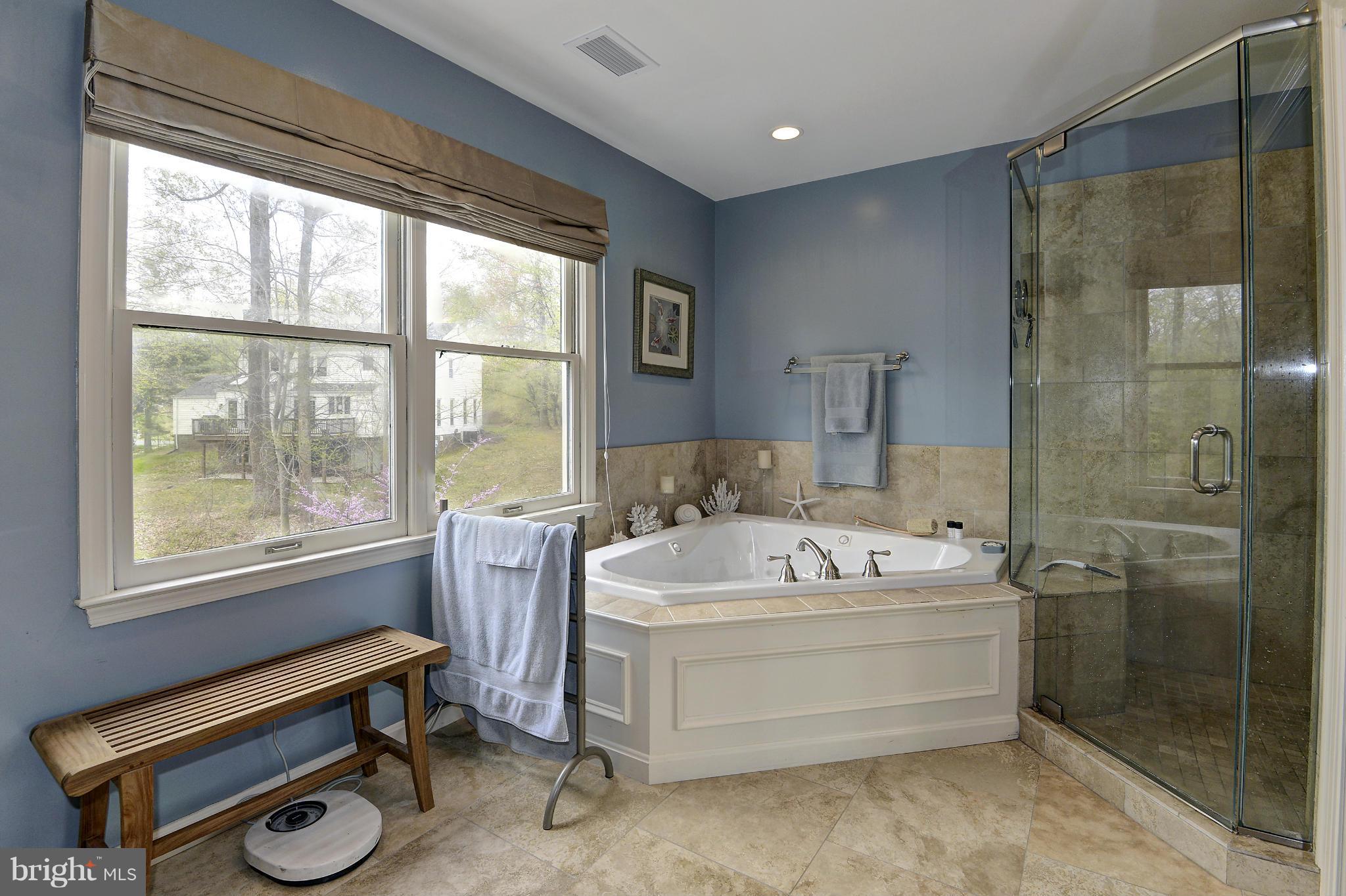 POTOMAC OUTSIDE - Residential