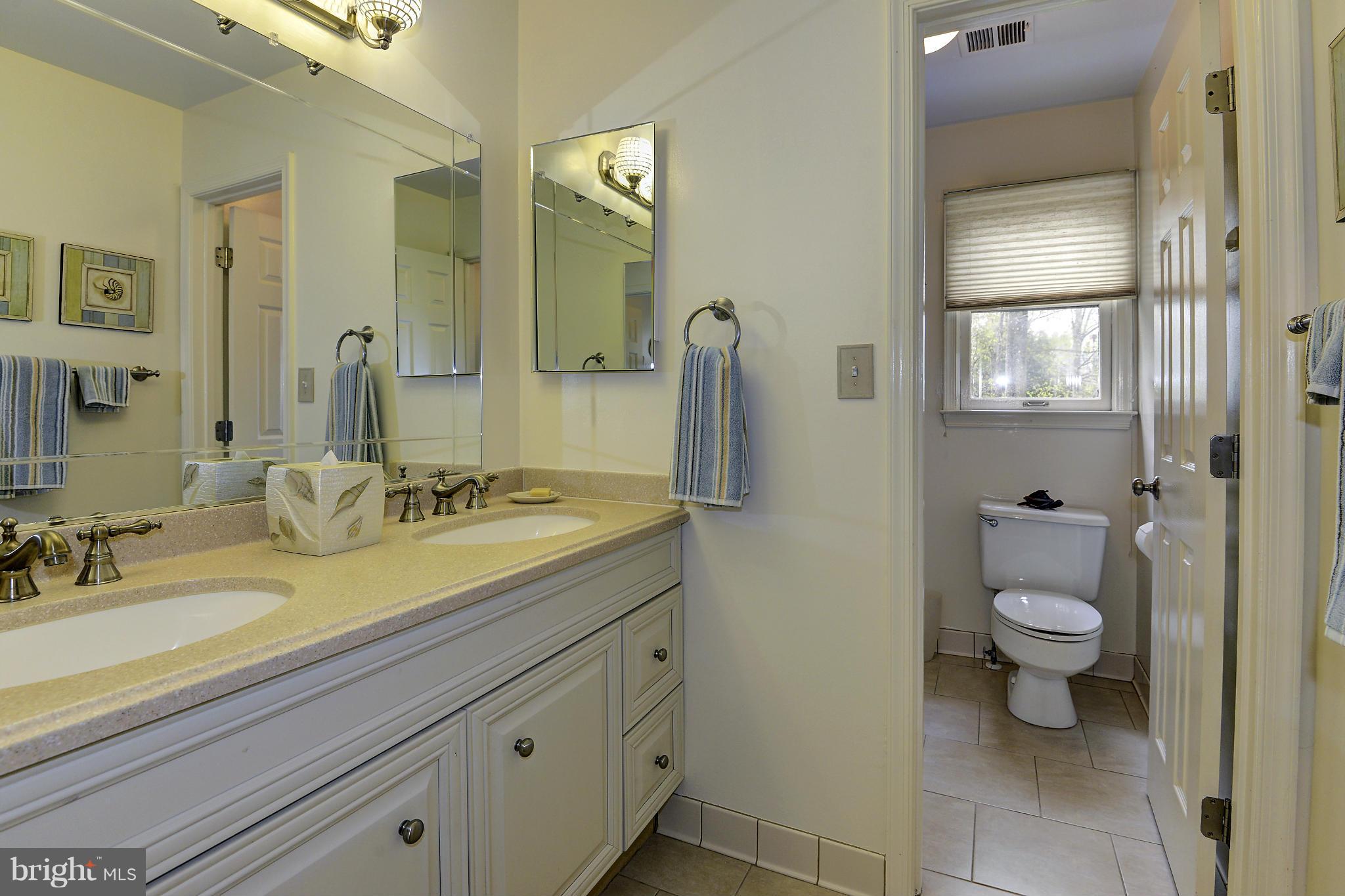 POTOMAC OUTSIDE - Residential