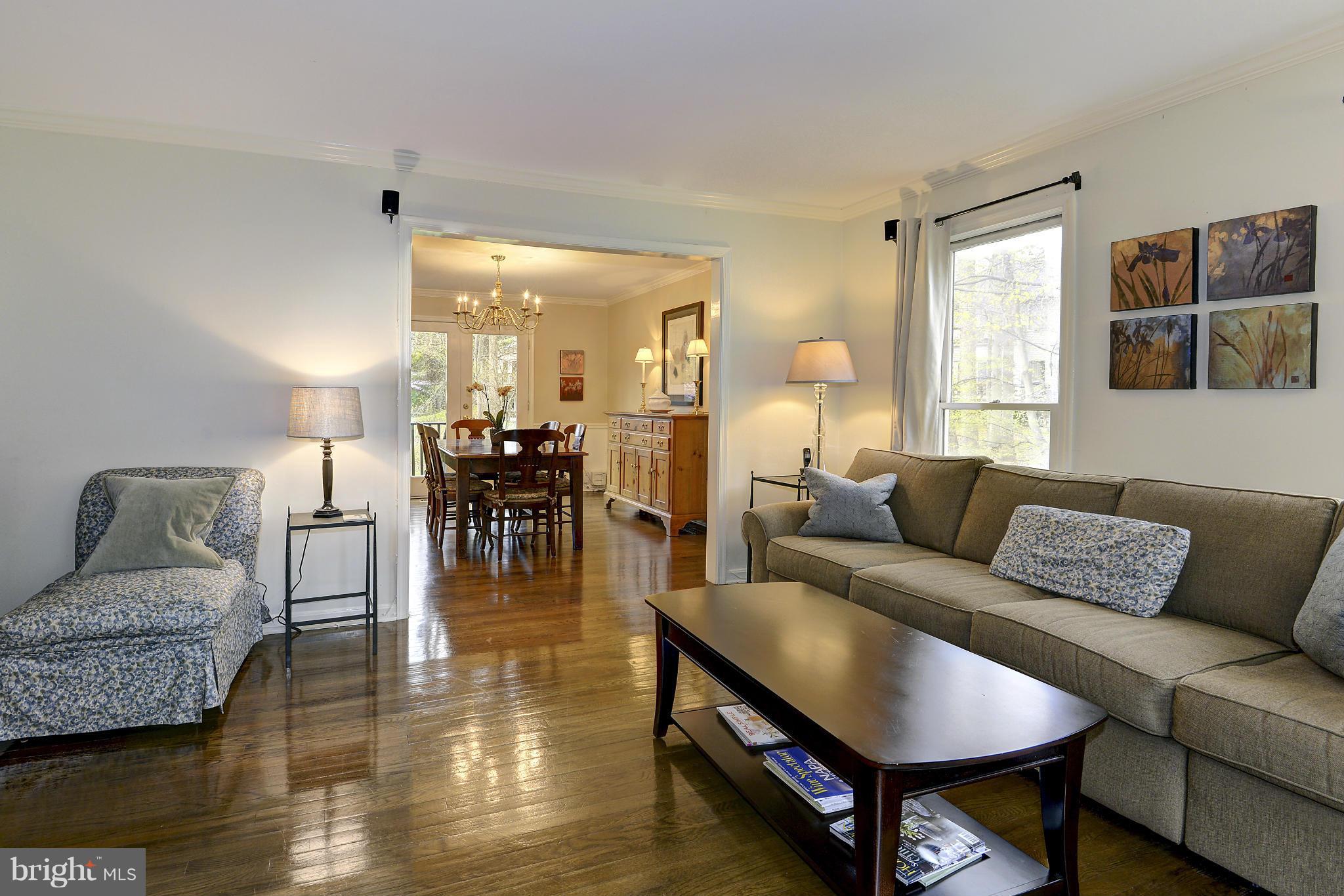 POTOMAC OUTSIDE - Residential