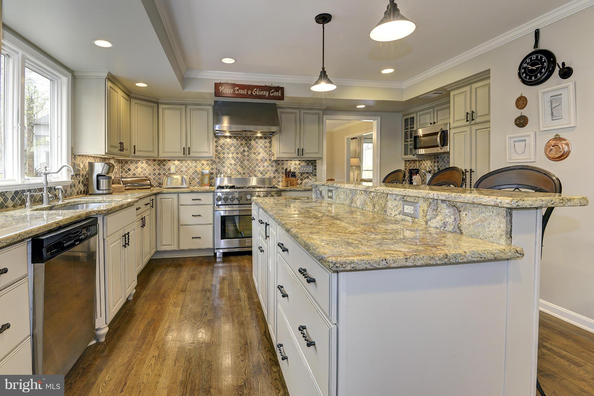 POTOMAC OUTSIDE - Residential