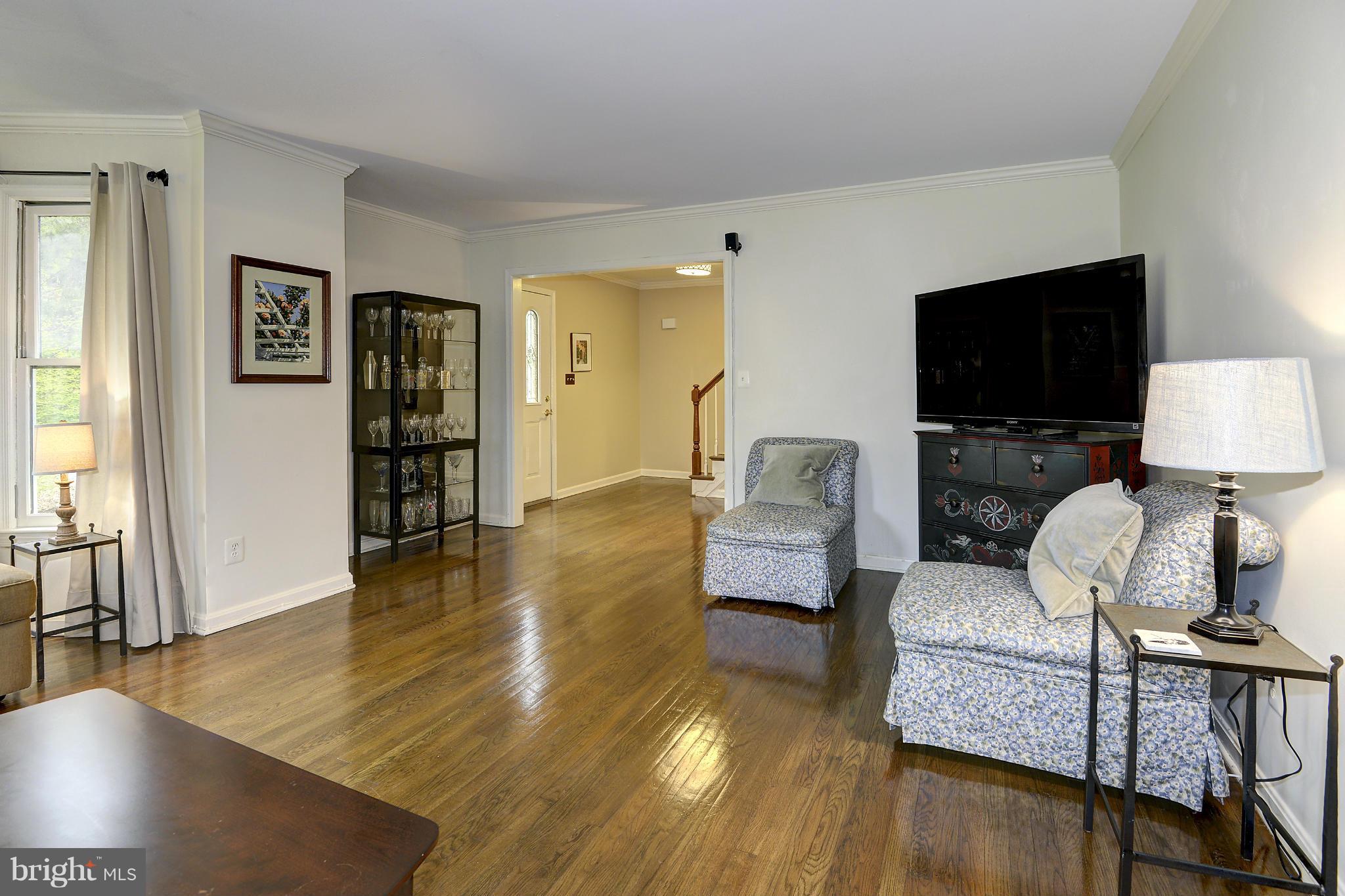 POTOMAC OUTSIDE - Residential