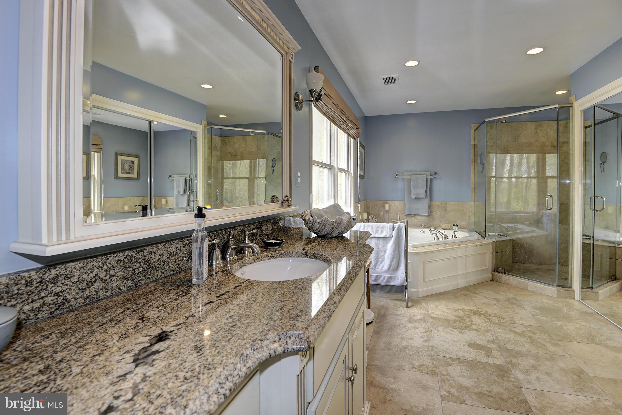 POTOMAC OUTSIDE - Residential