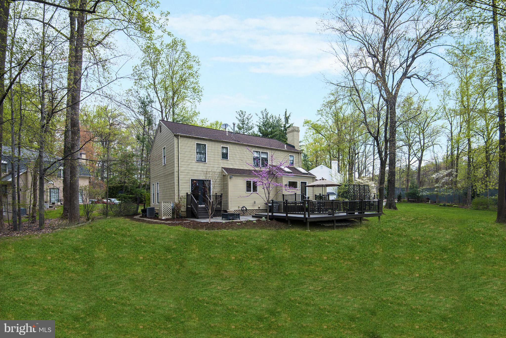 POTOMAC OUTSIDE - Residential