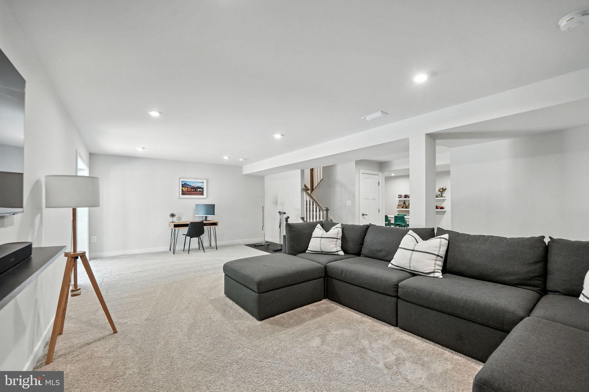 FAWN LAKE - Residential