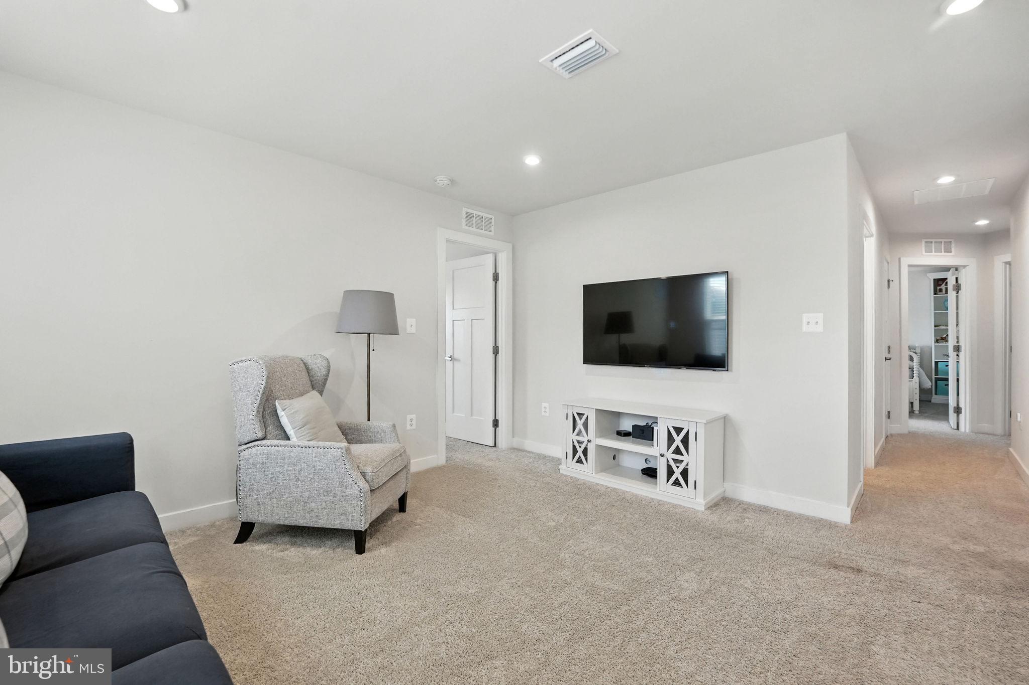 FAWN LAKE - Residential