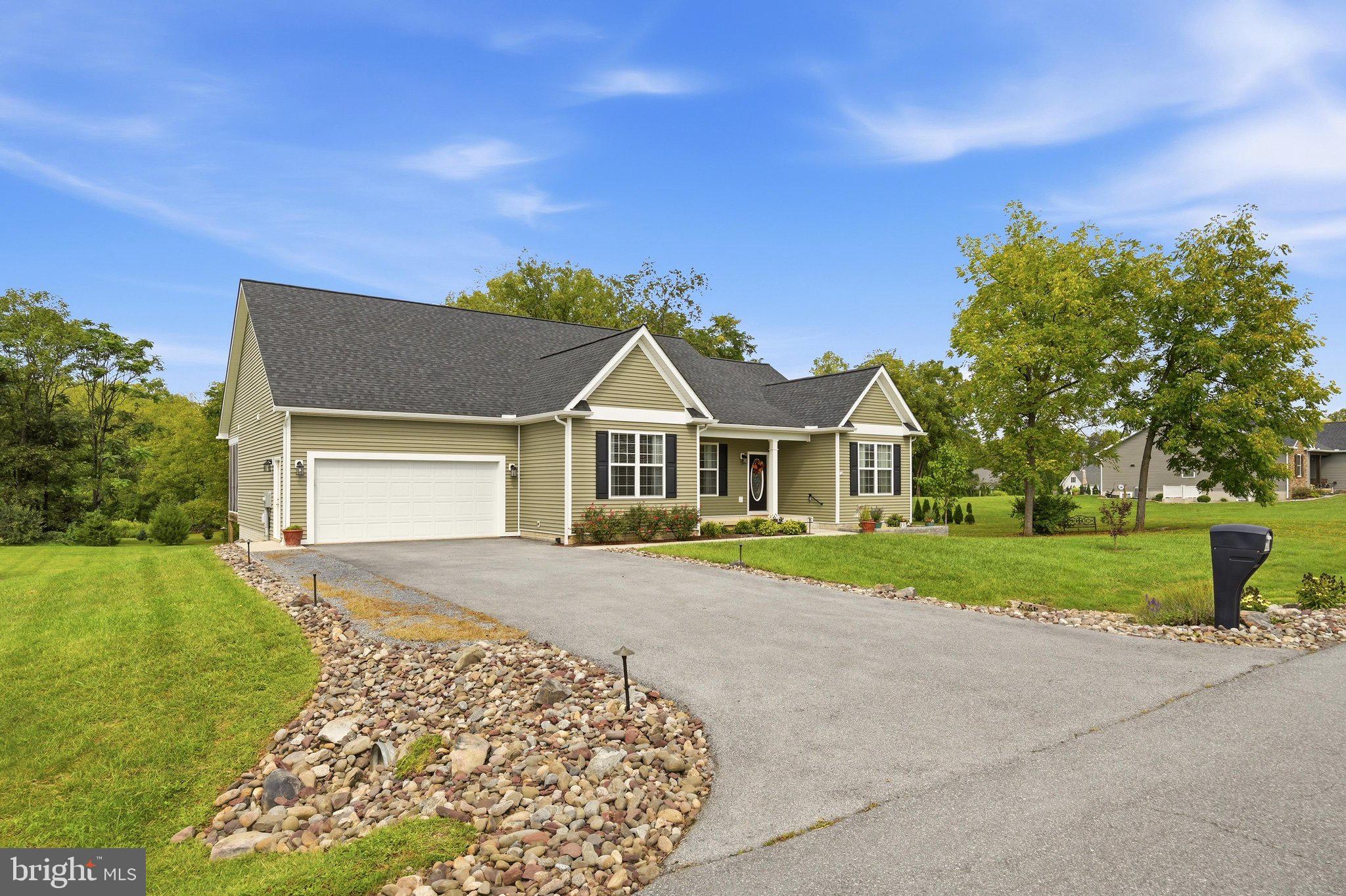 260 STORMFIELD DRIVE E