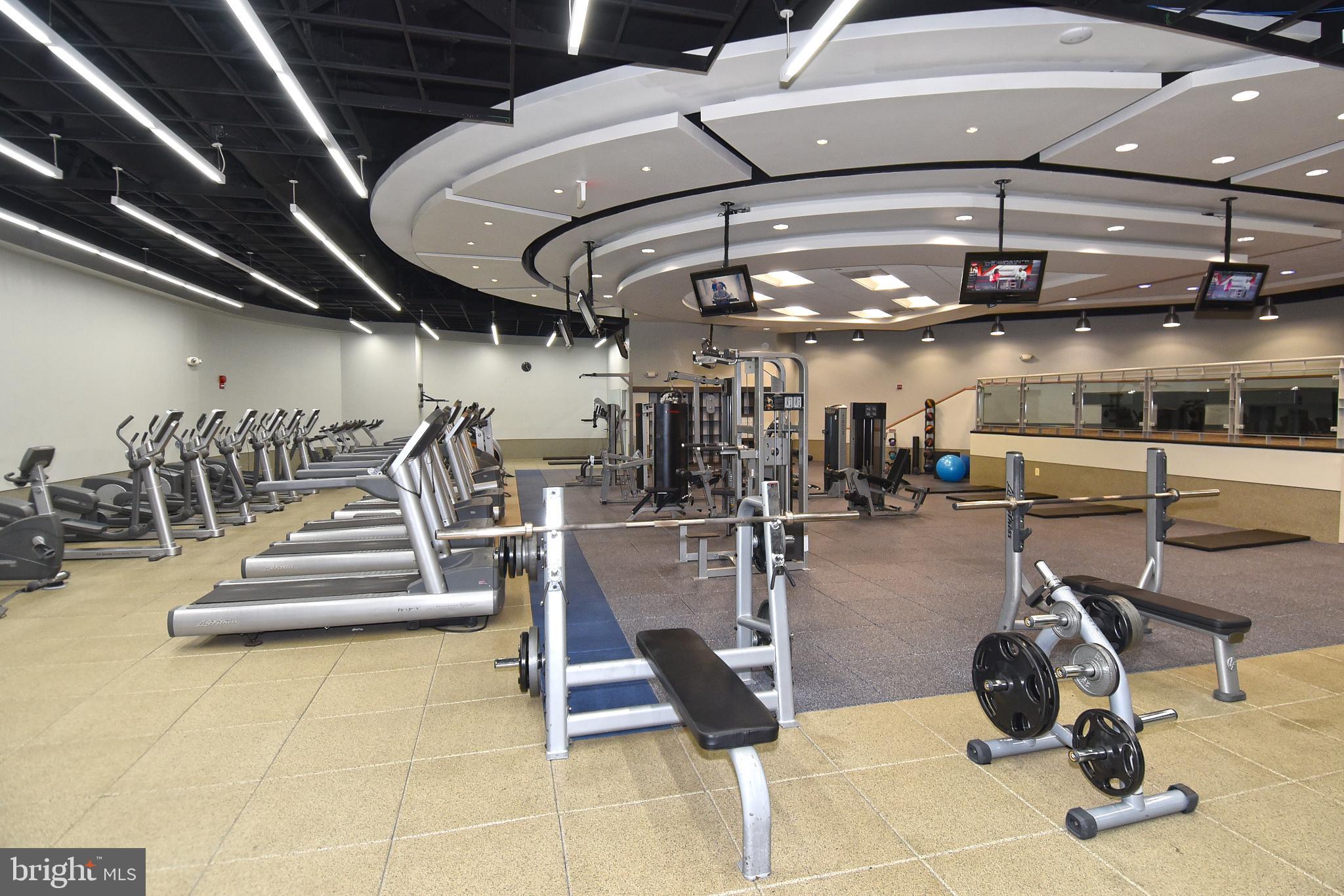 RIVER PLACE WEST - Residential