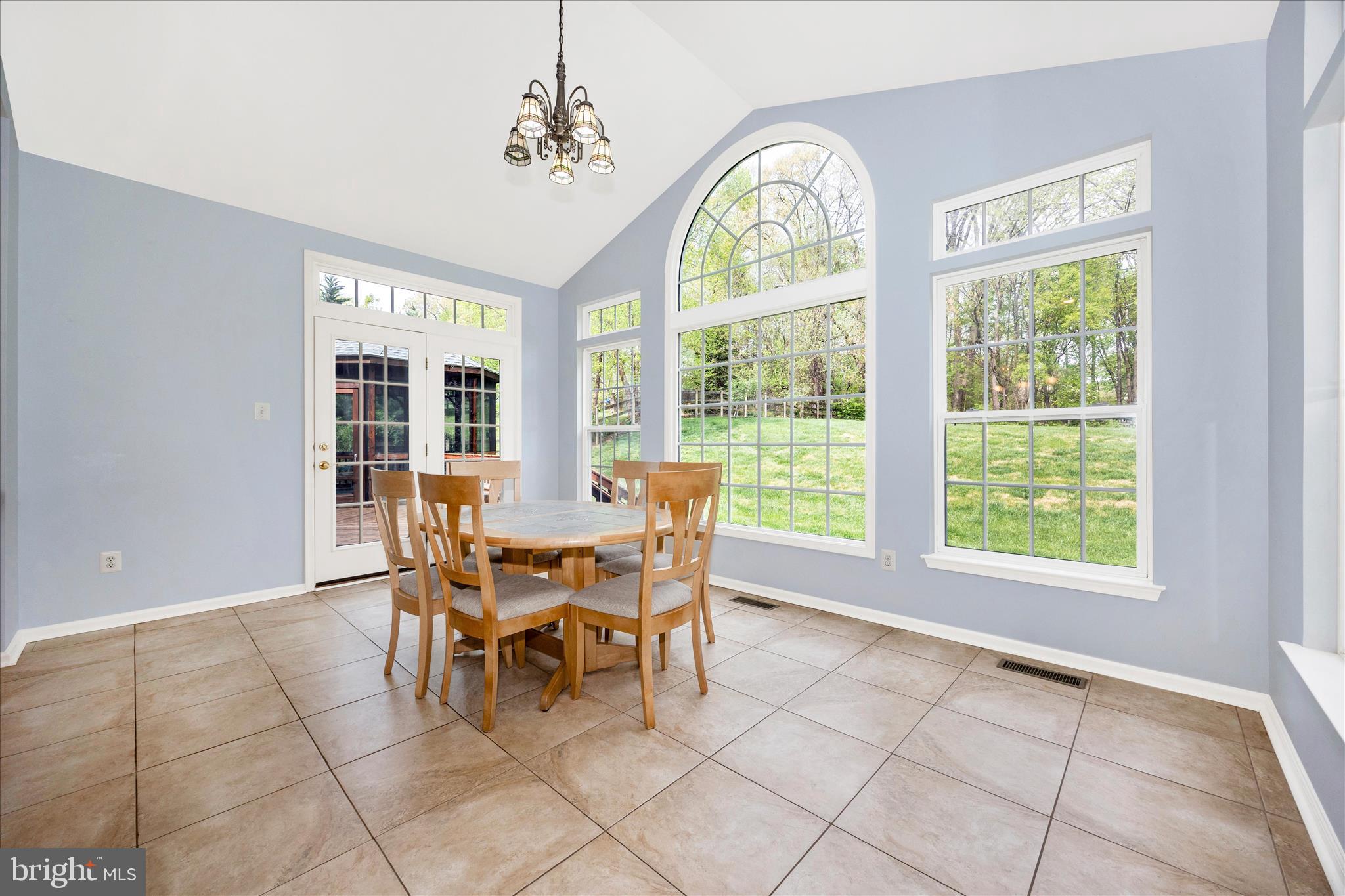 KINGS VALLEY MANOR - Residential