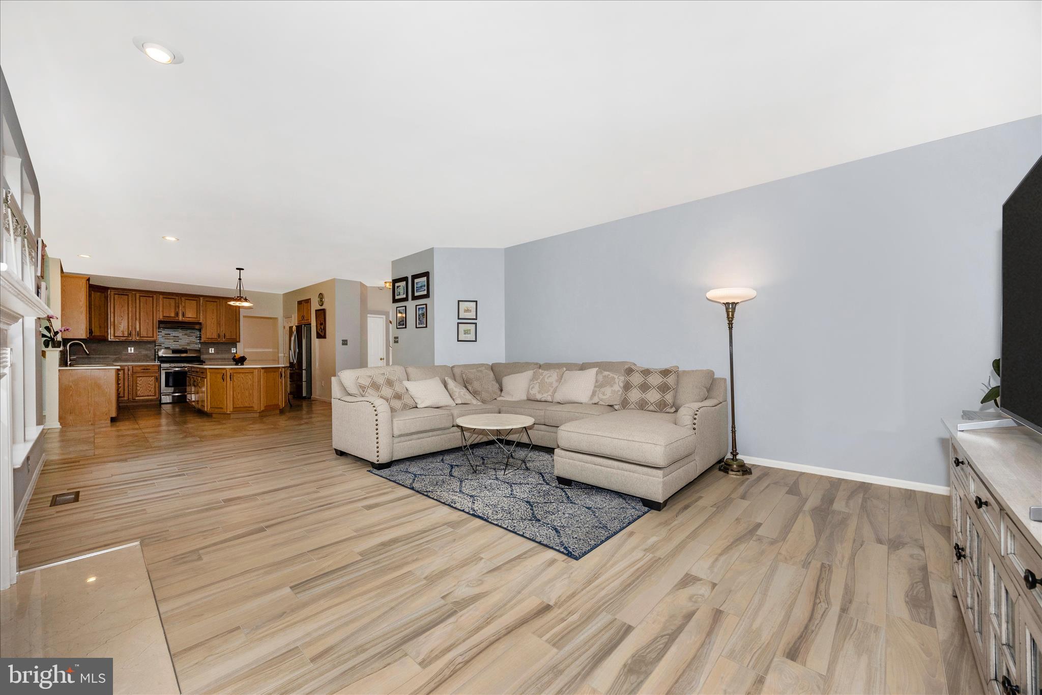 KINGS VALLEY MANOR - Residential