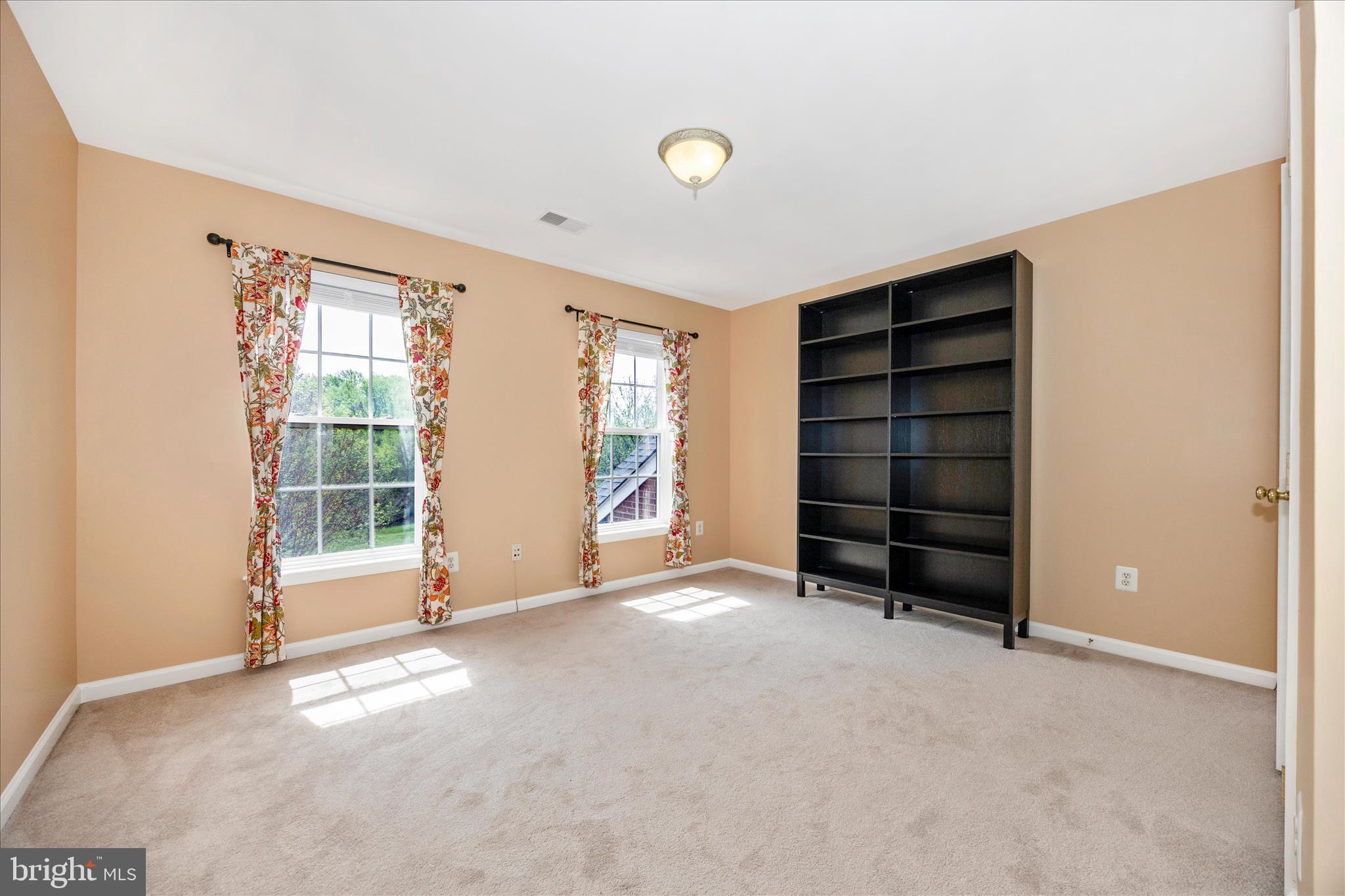 KINGS VALLEY MANOR - Residential