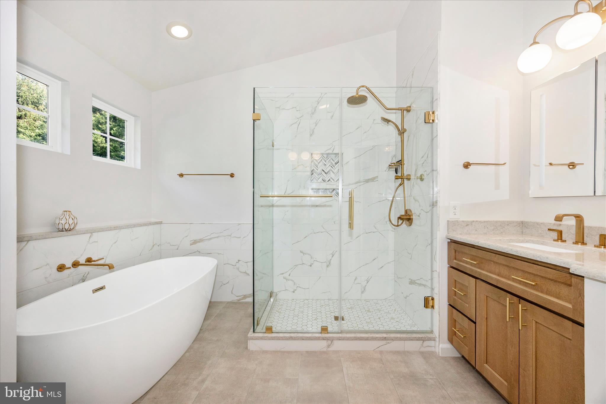 KINGS VALLEY MANOR - Residential