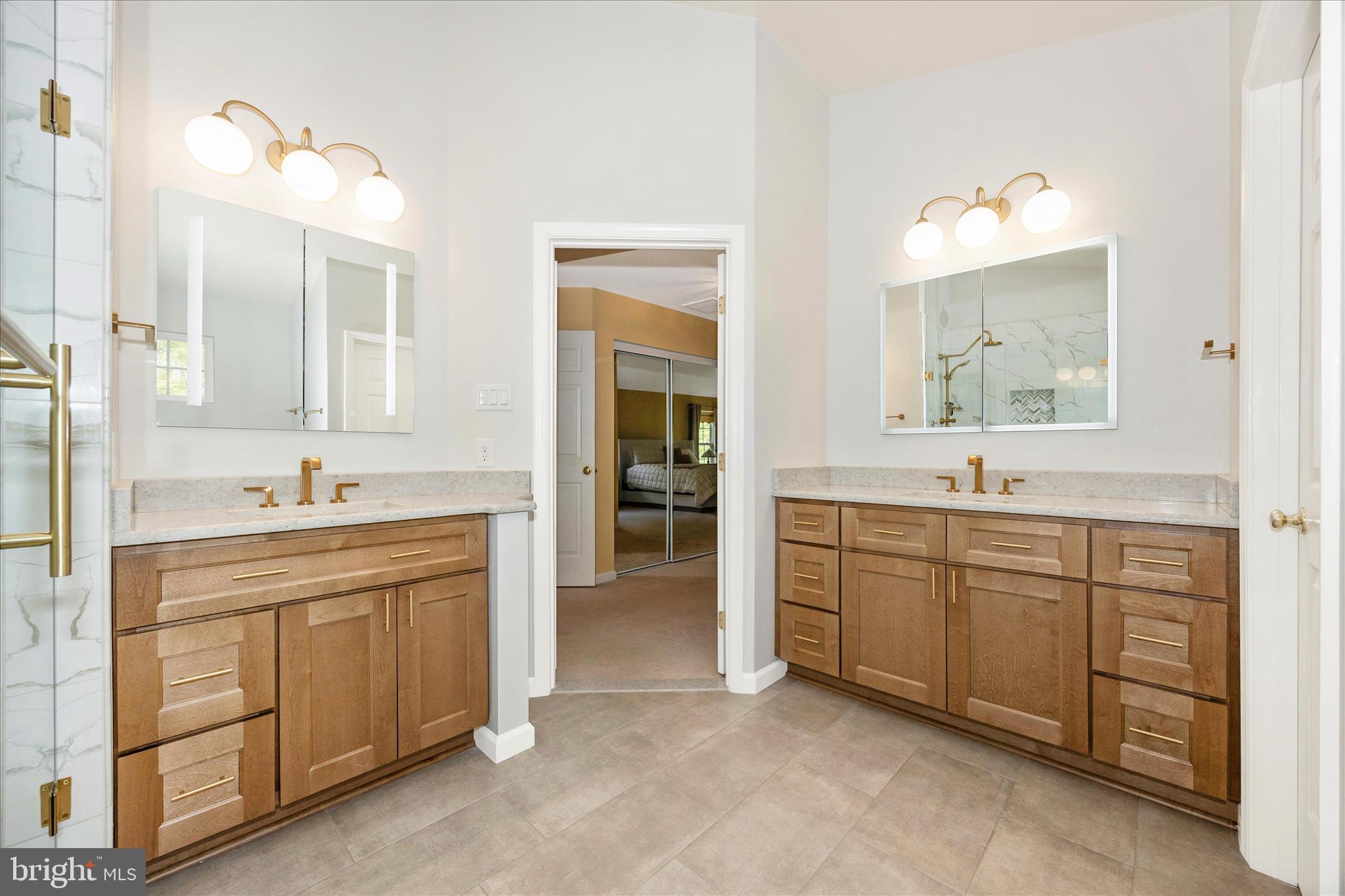 KINGS VALLEY MANOR - Residential