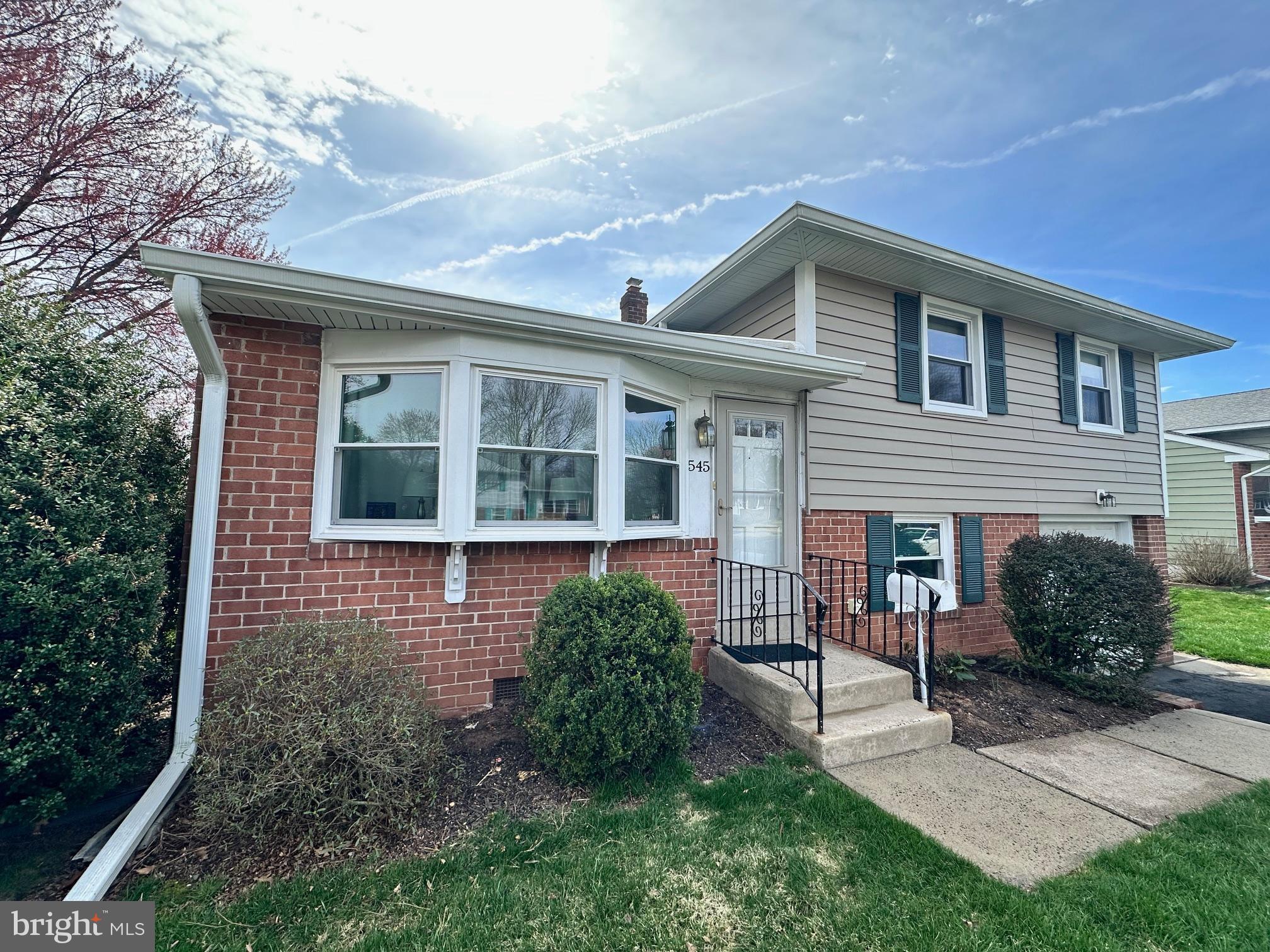 545 POPLAR STREET