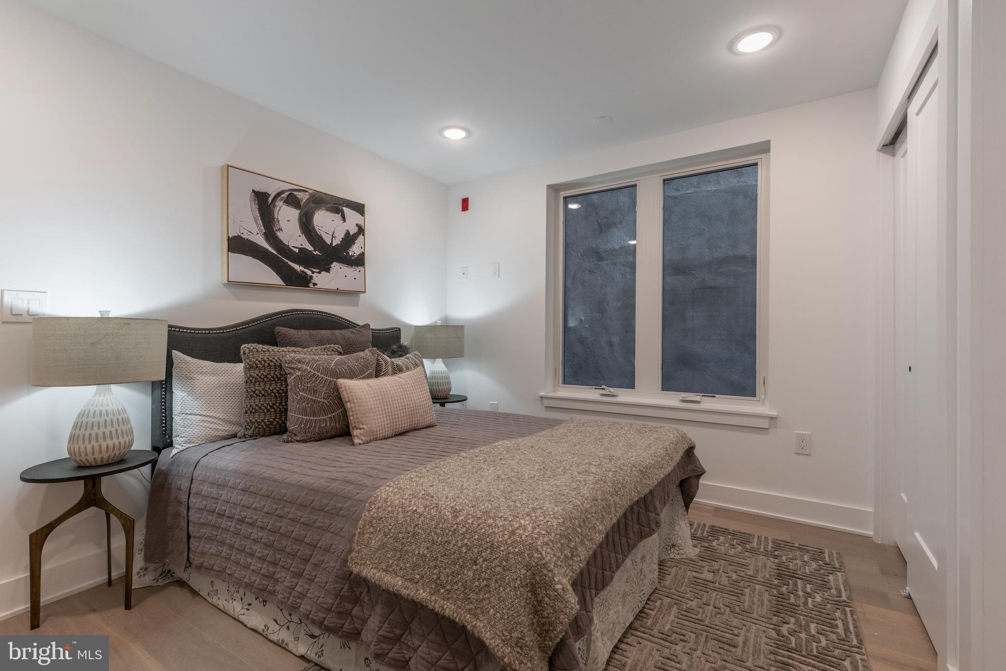 GRADUATE HOSPITAL - Residential