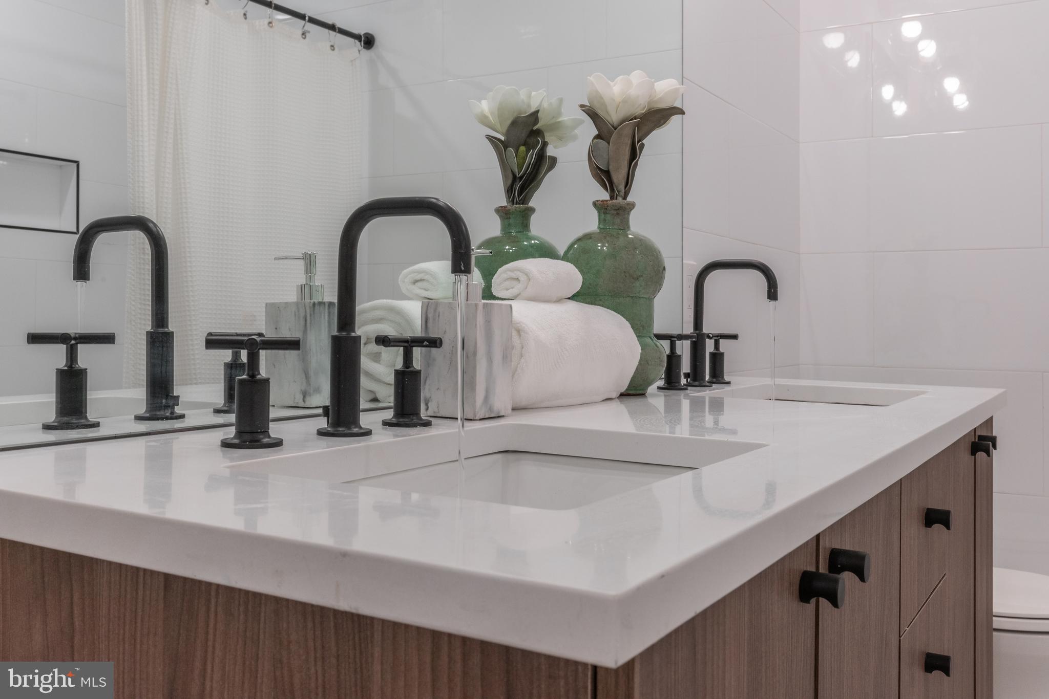 GRADUATE HOSPITAL - Residential