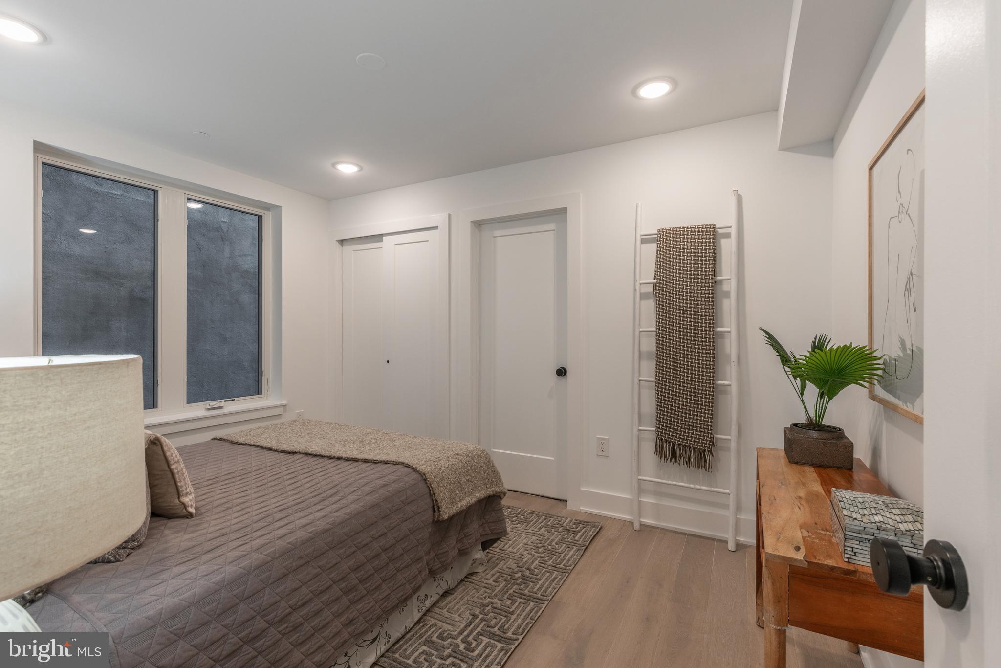 GRADUATE HOSPITAL - Residential