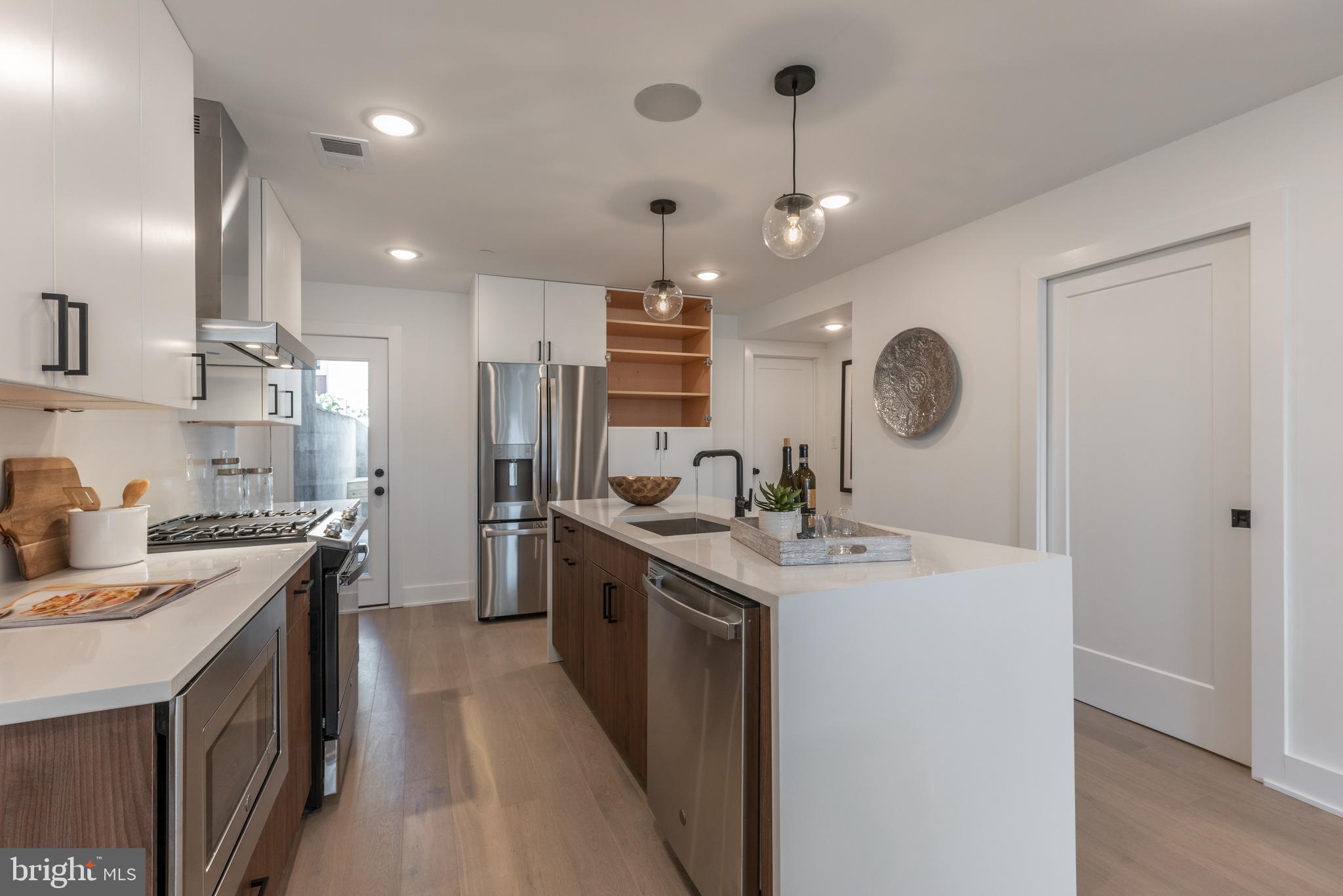 GRADUATE HOSPITAL - Residential