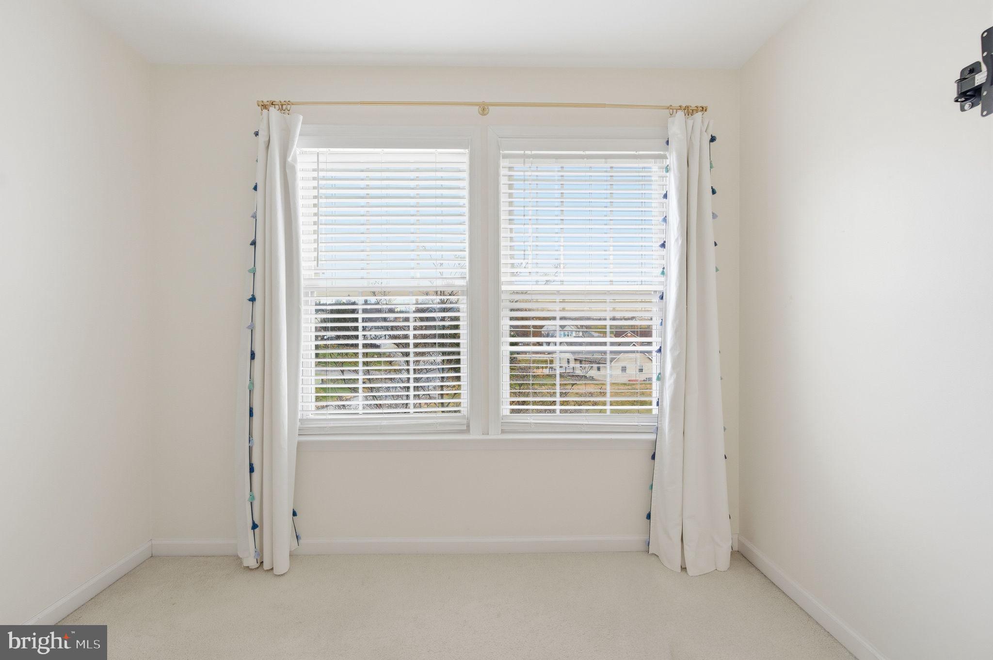 LAUREL RIDGE - Residential