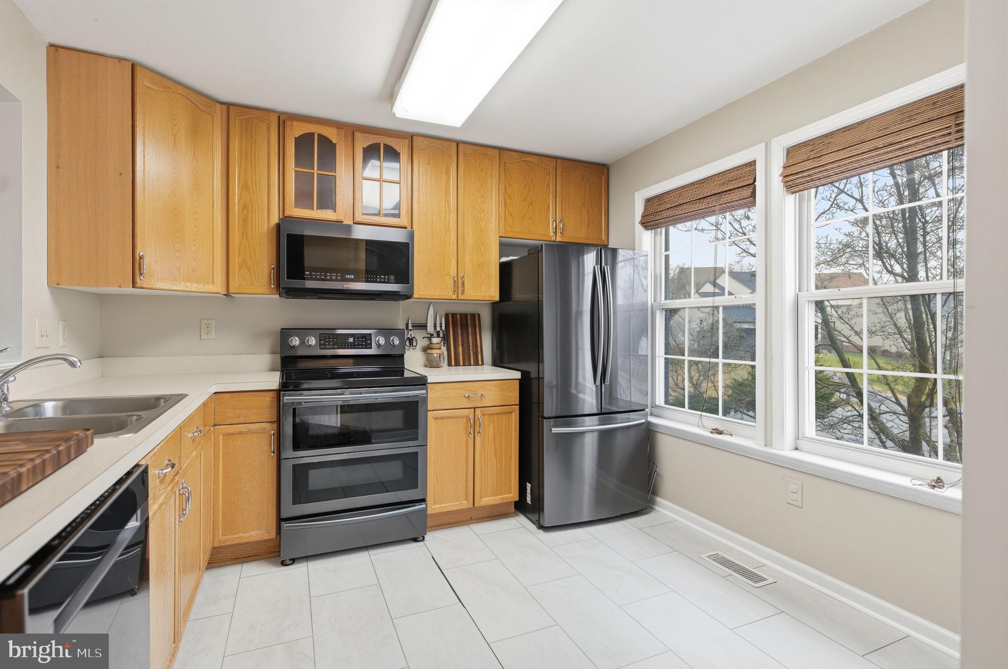 LAUREL RIDGE - Residential