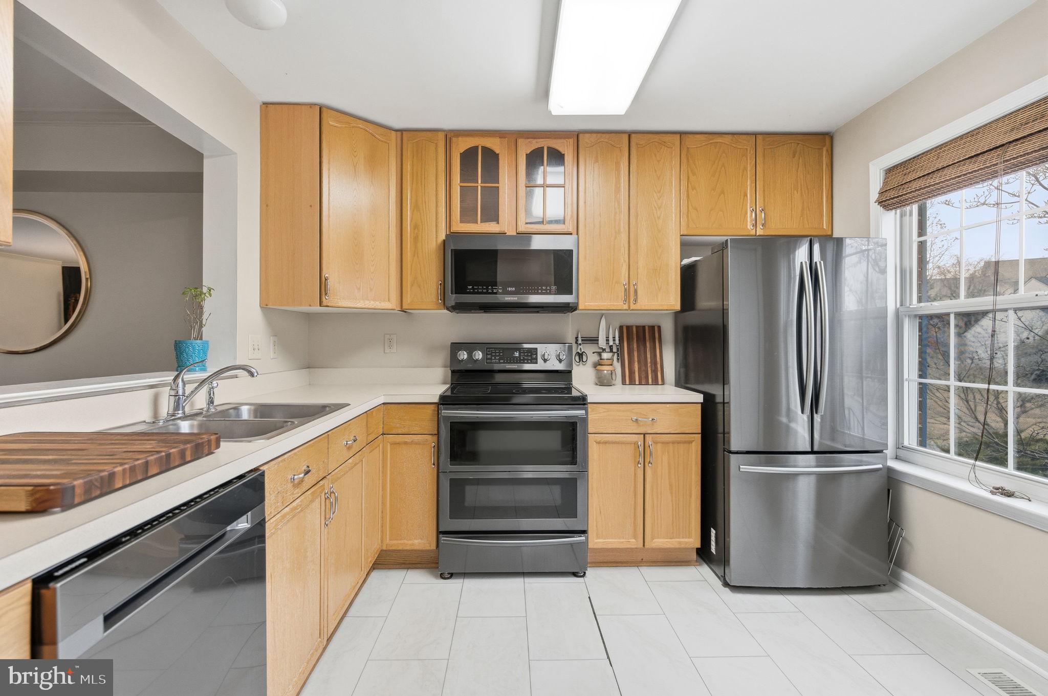 LAUREL RIDGE - Residential