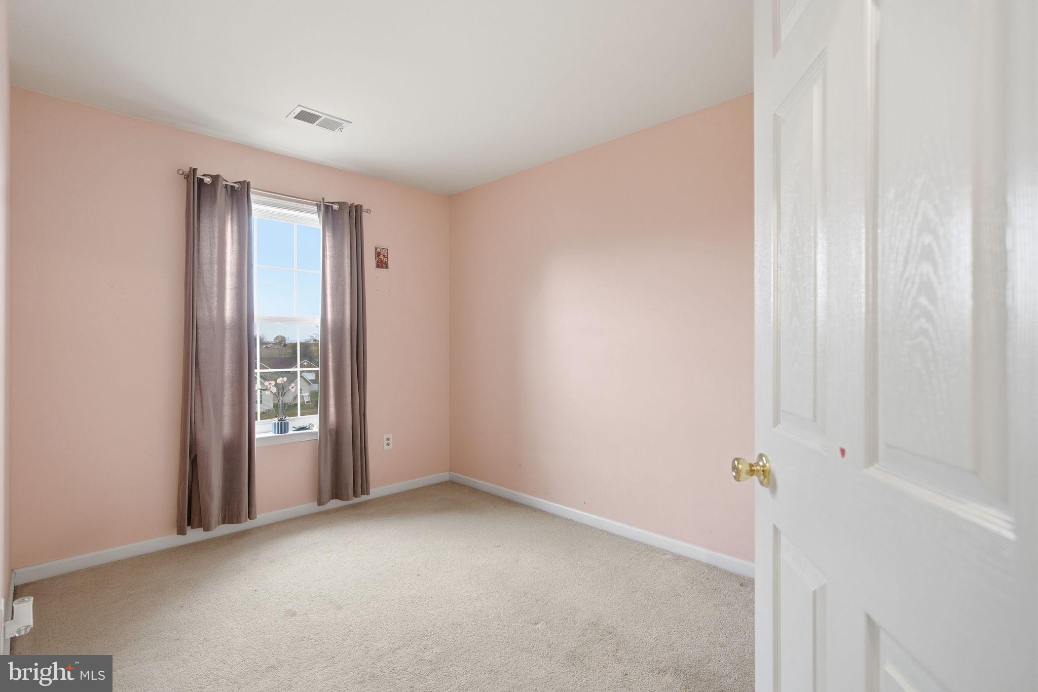 LAUREL RIDGE - Residential