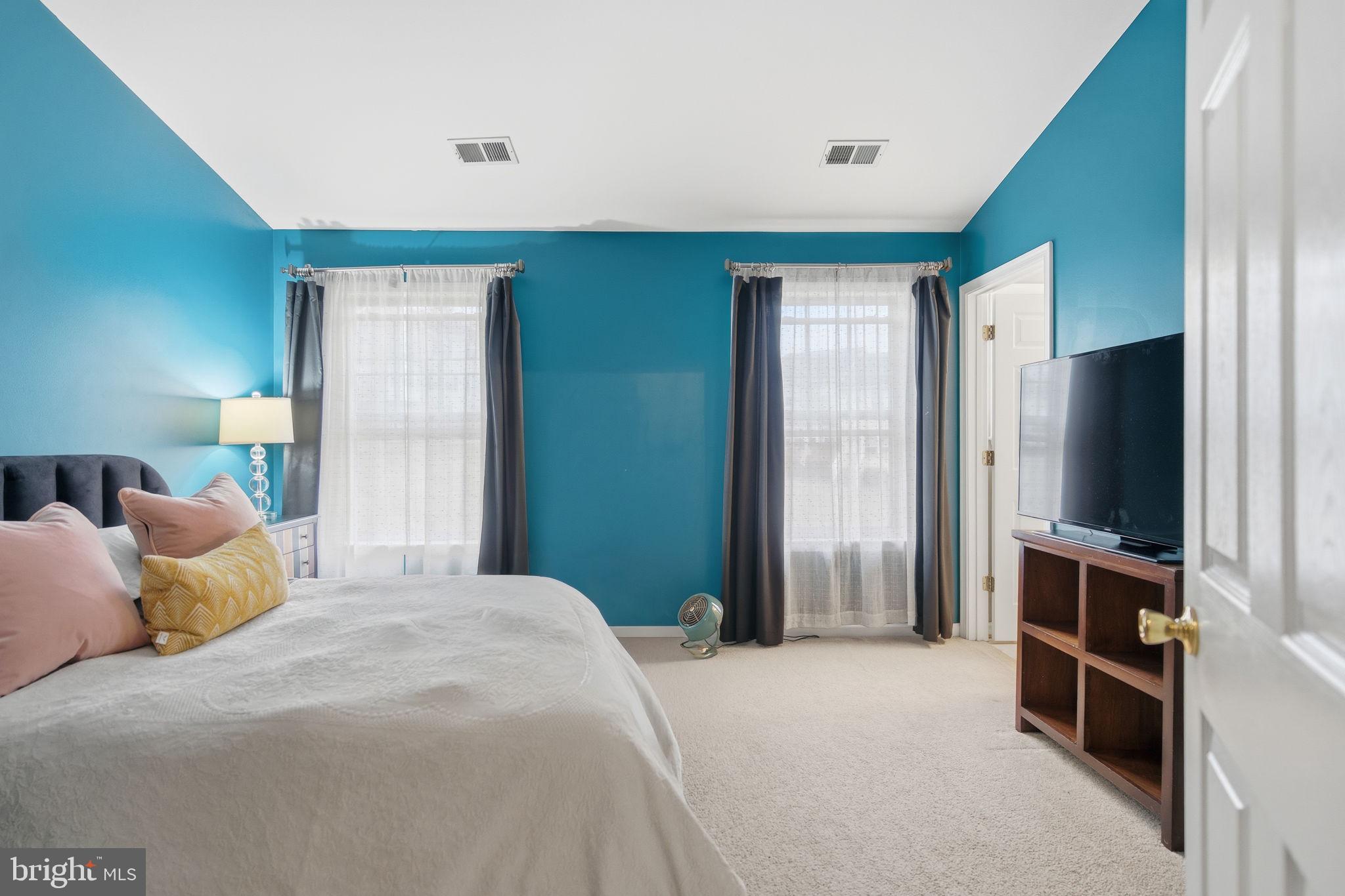 LAUREL RIDGE - Residential