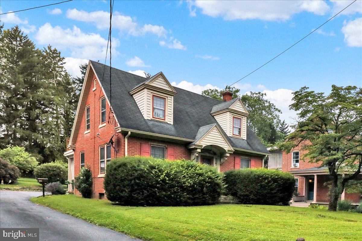 1132 WILLOW STREET PIKE