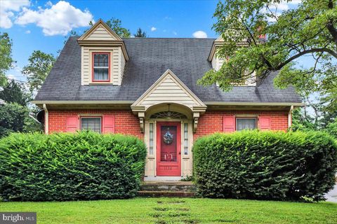 Photo of 1132 Willow Street Pike, LANCASTER, PA 17602 (MLS # PALA2071316)