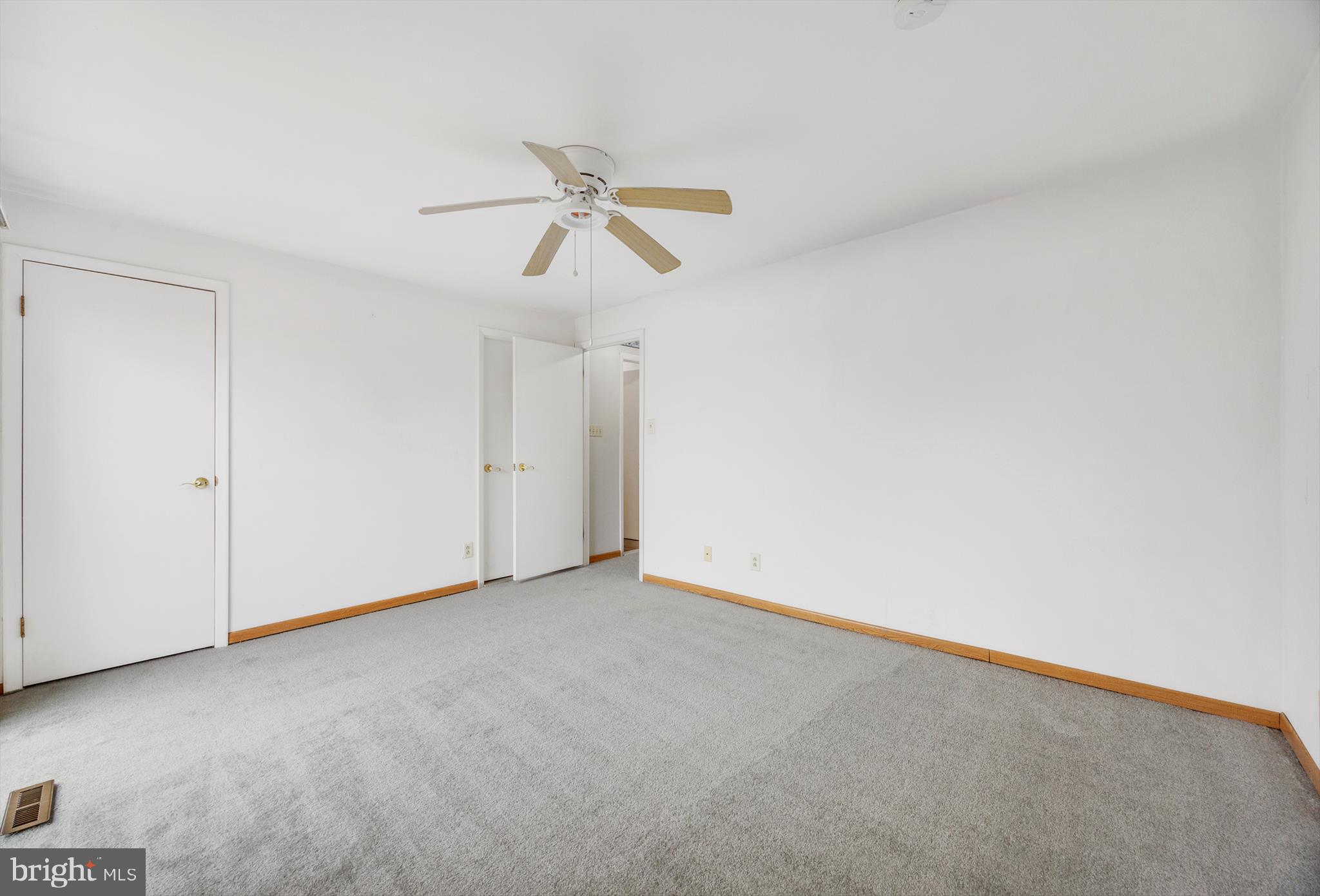 ELIZABETHS LANDING - Residential