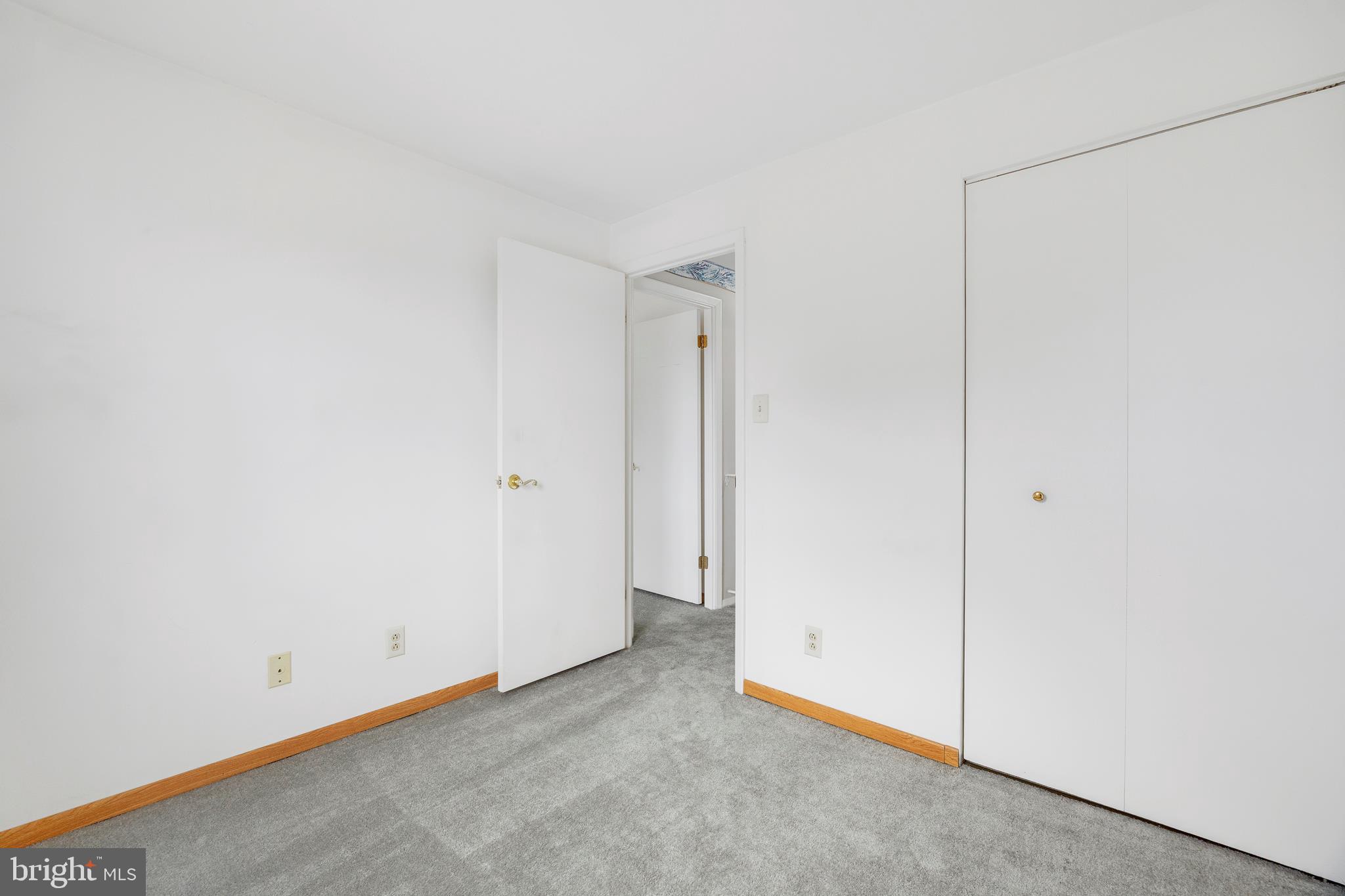 ELIZABETHS LANDING - Residential