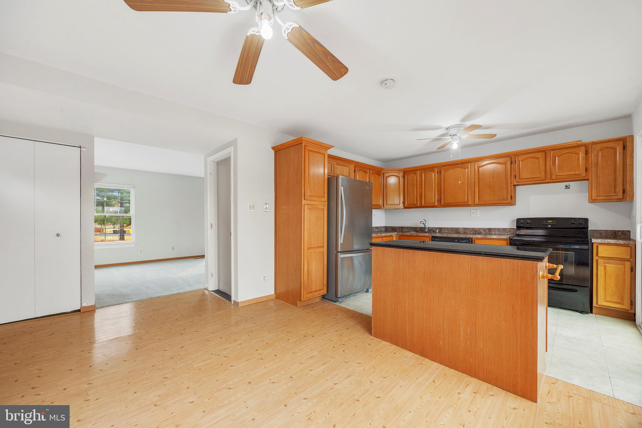 ELIZABETHS LANDING - Residential