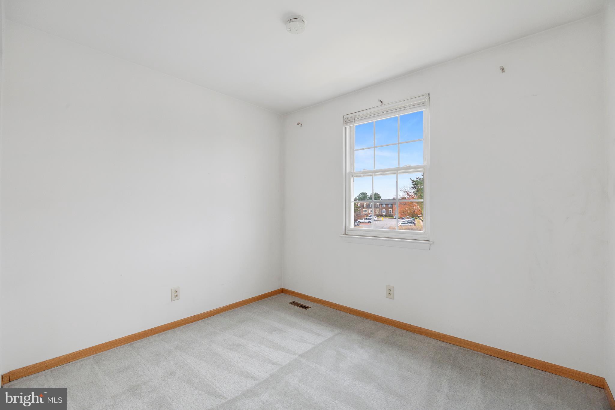 ELIZABETHS LANDING - Residential