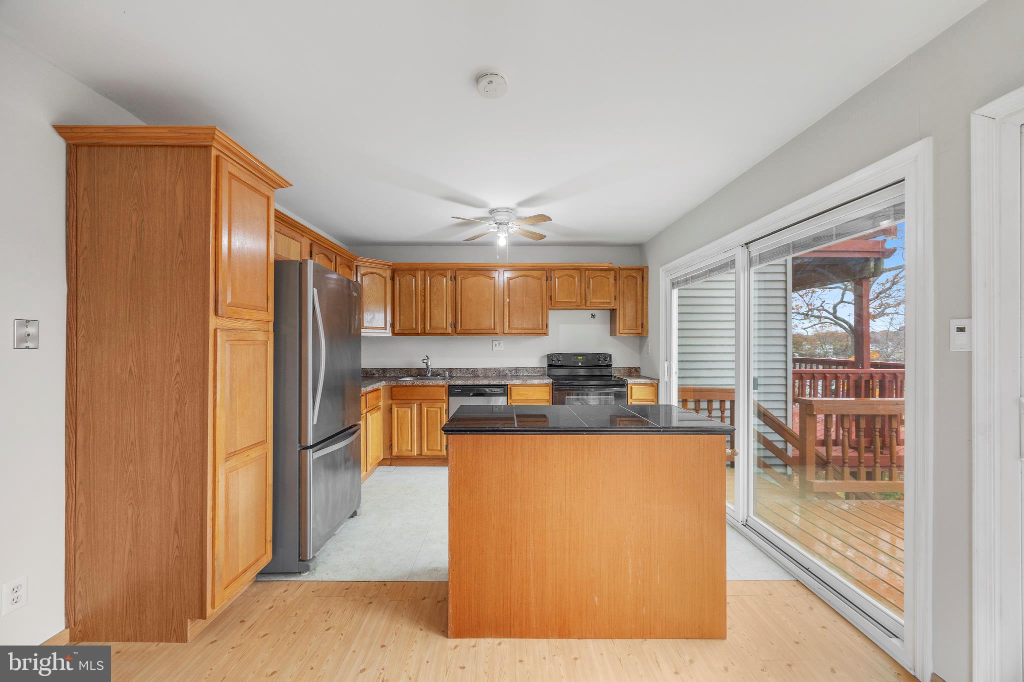 ELIZABETHS LANDING - Residential