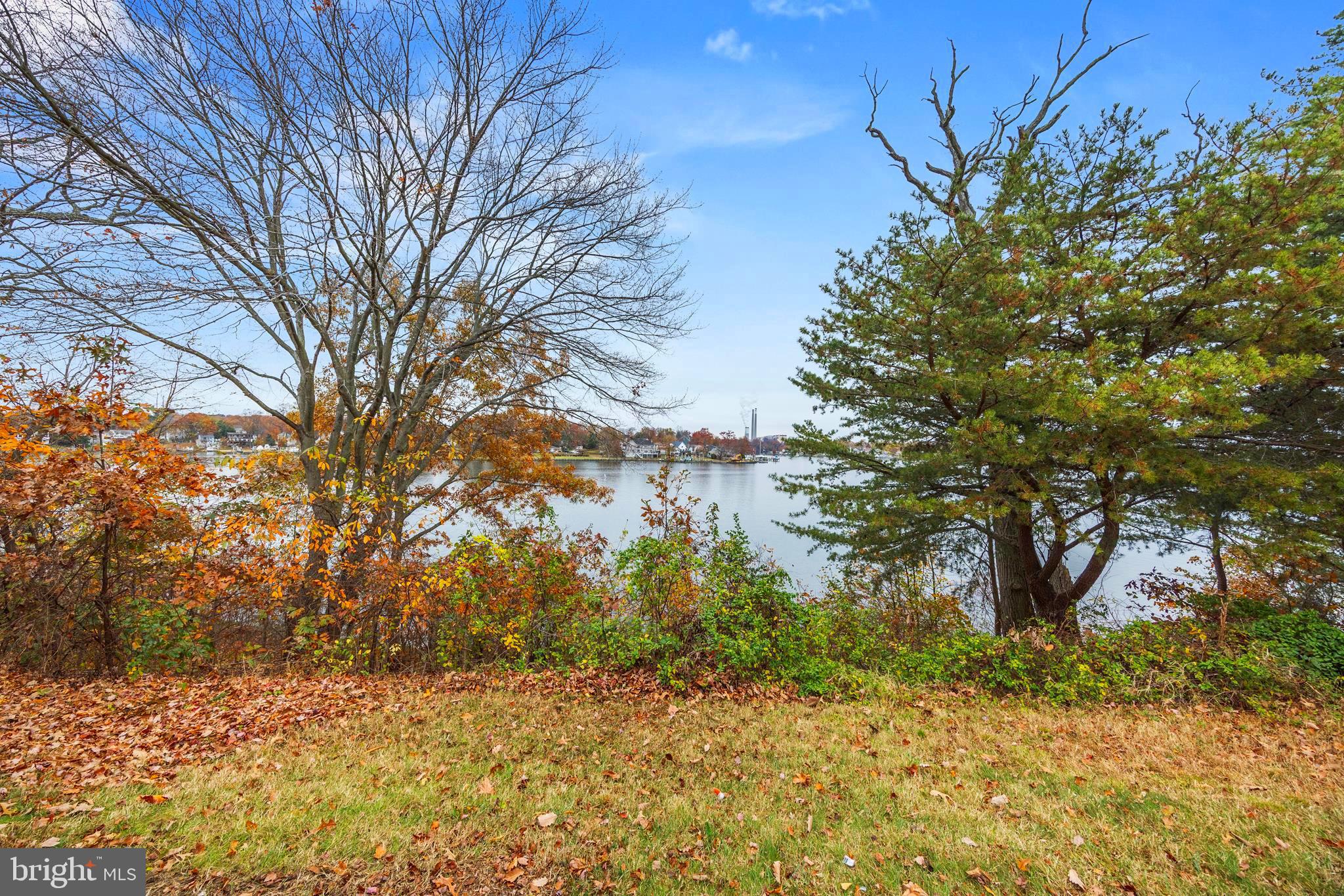 ELIZABETHS LANDING - Residential