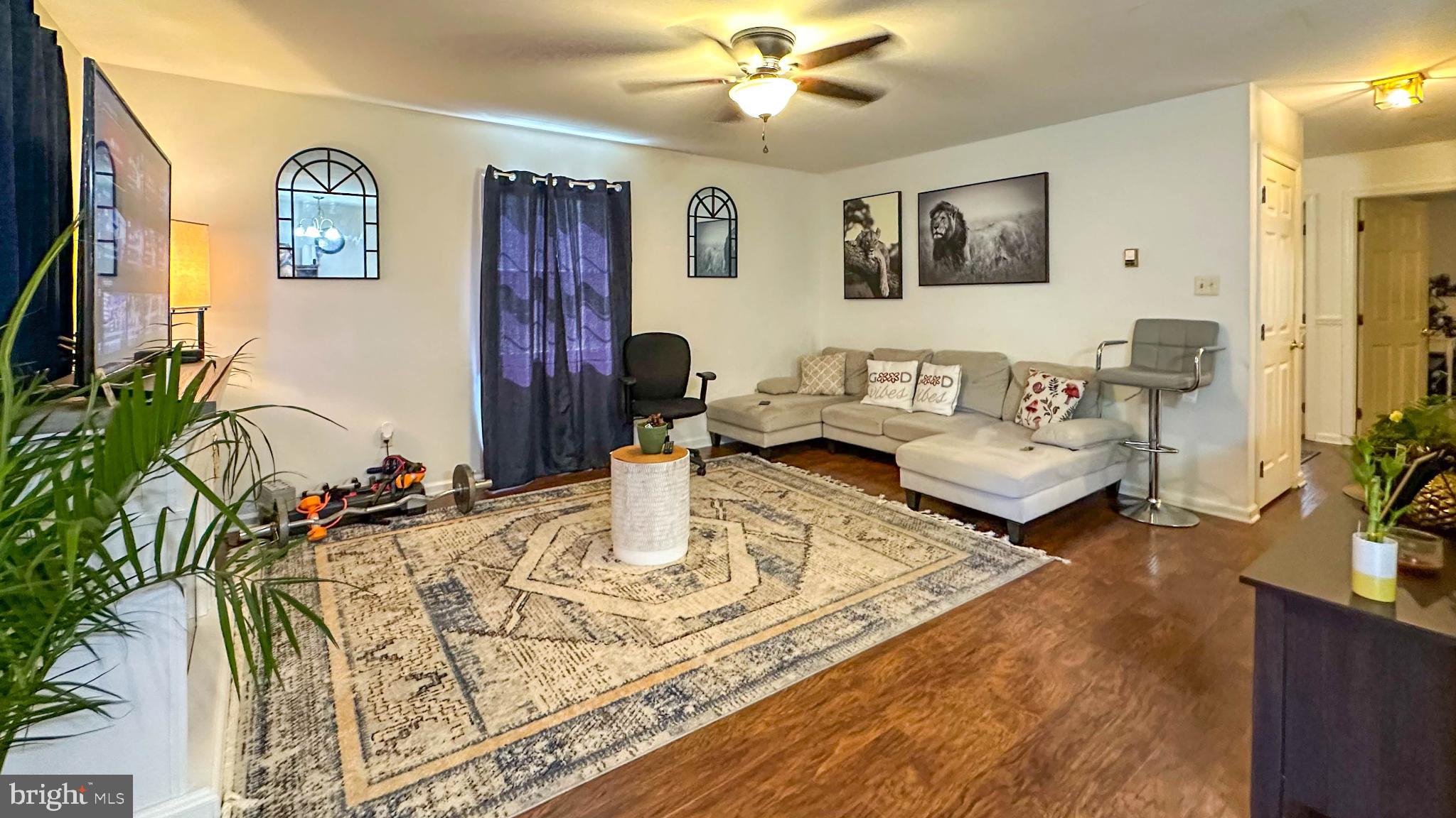 MIFFLIN WOODS - Residential