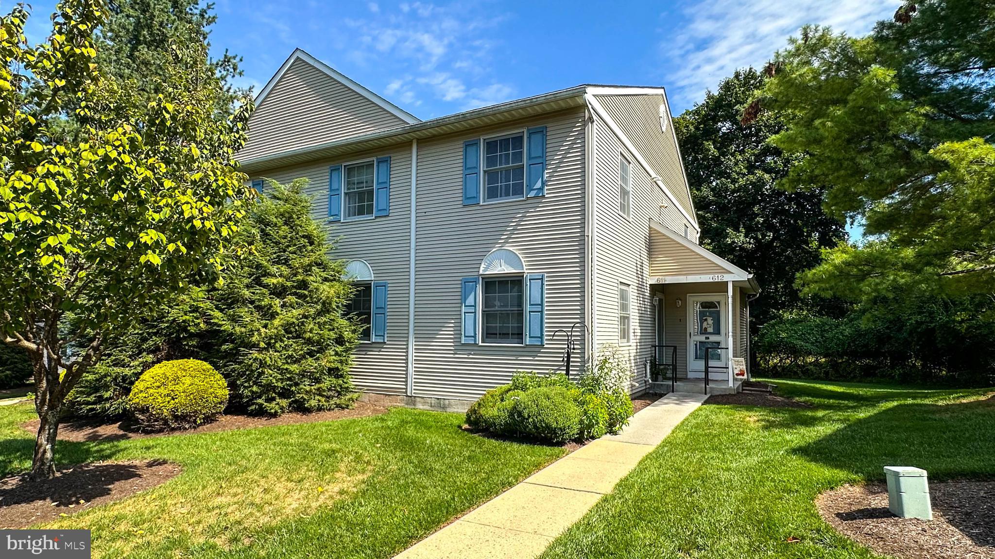 MIFFLIN WOODS - Residential