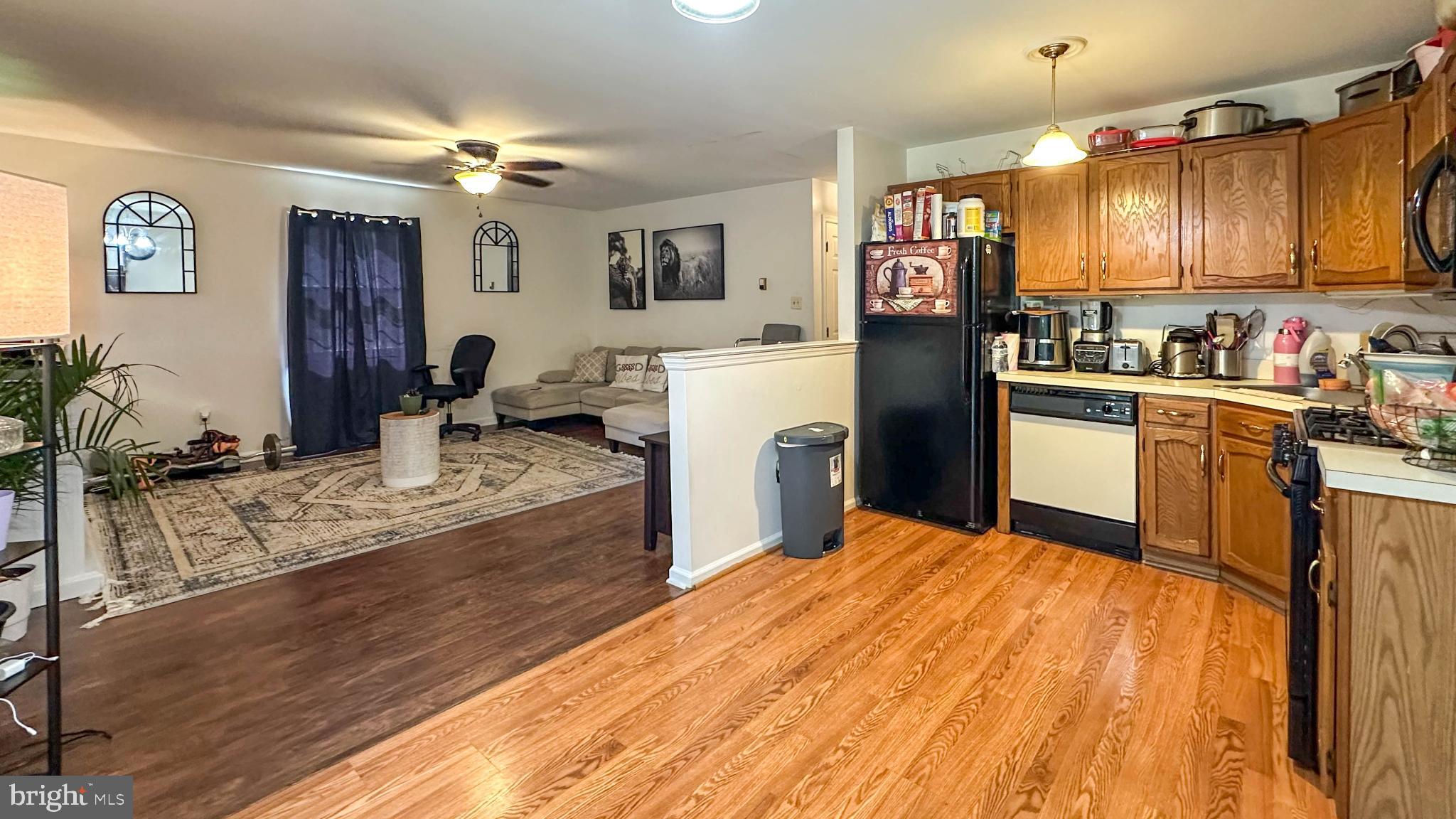 MIFFLIN WOODS - Residential