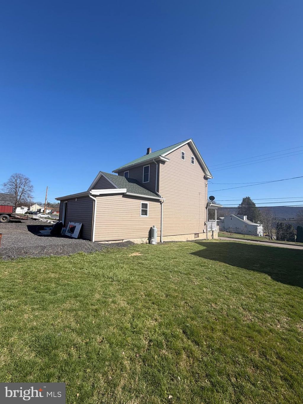 Photo of 917 E Wiconisco Avenue, TOWER CITY, PA 17980 (MLS # PASK2026200)